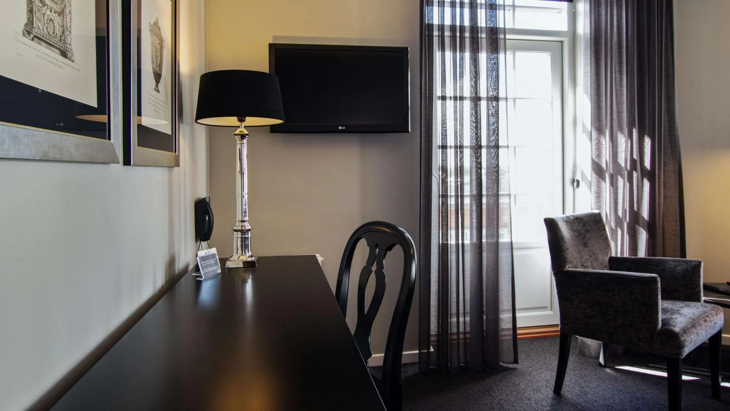 Photo of the whole room in Hotel Kronjylland