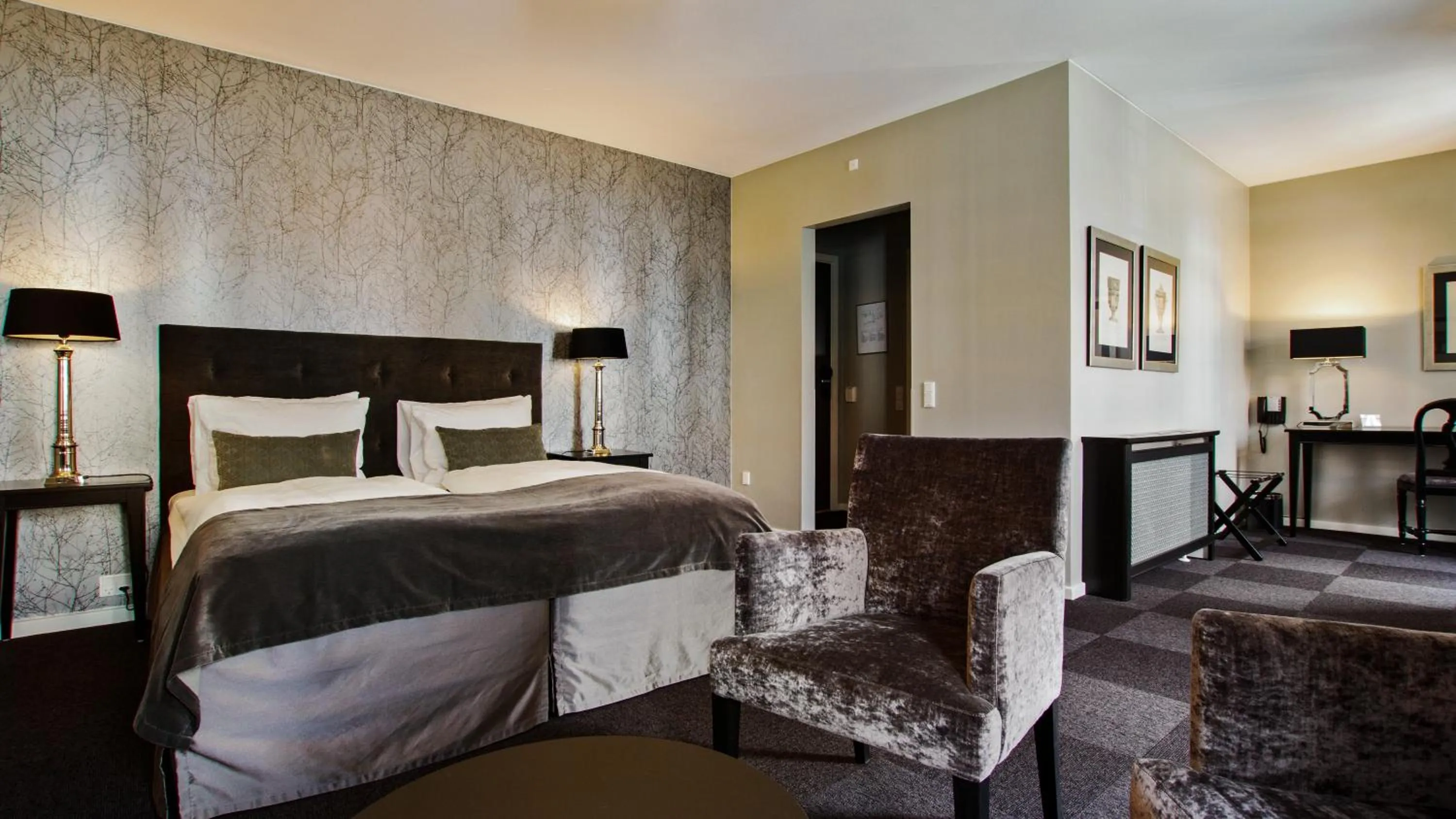 Photo of the whole room, Bed in Hotel Kronjylland