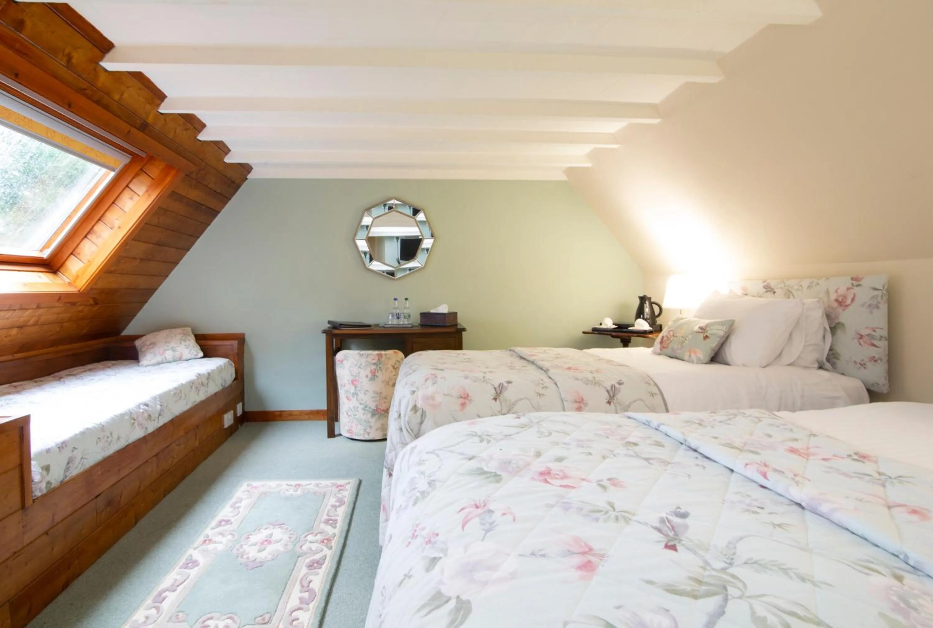 Bed in The Auld Kirk