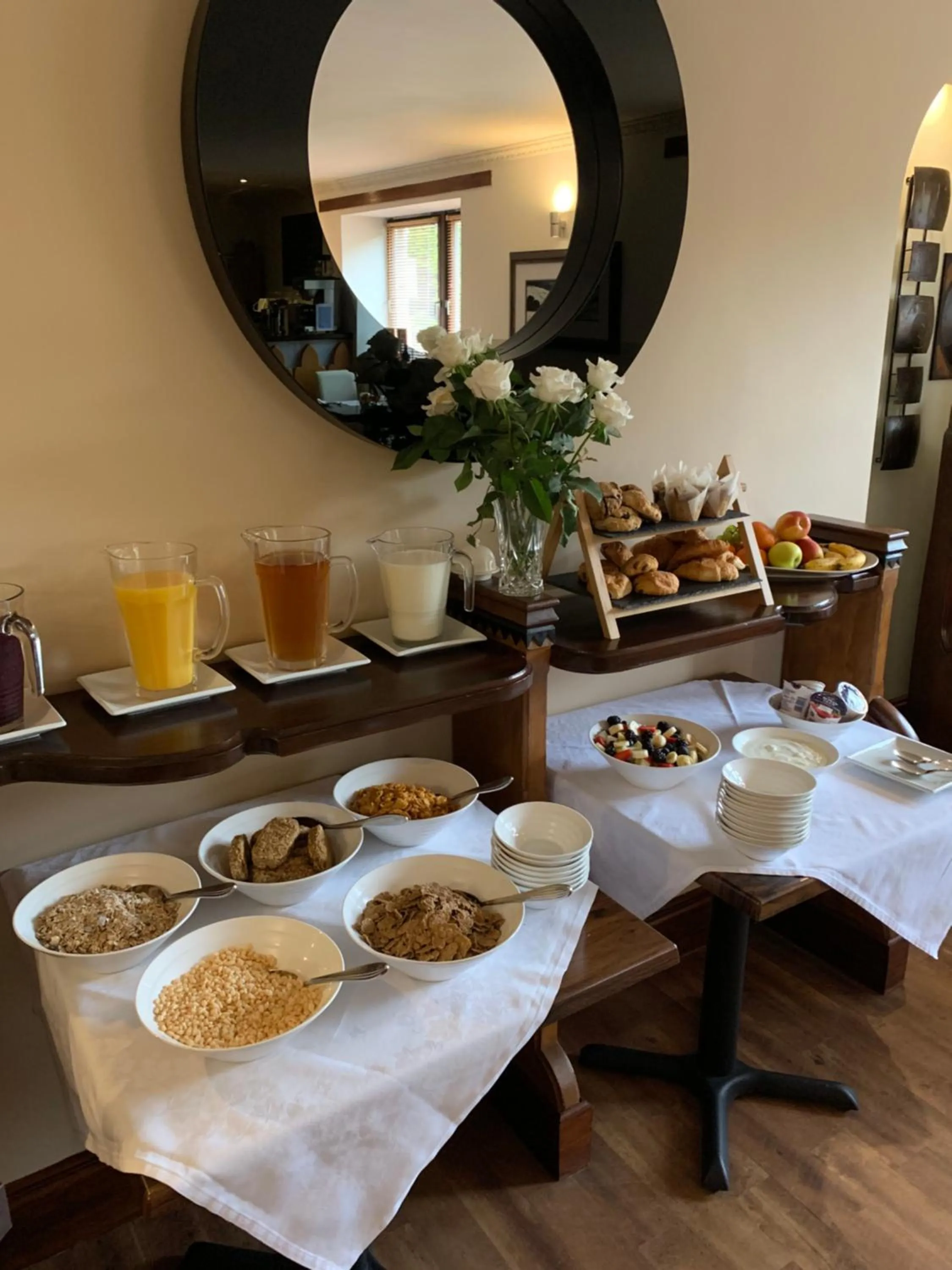 Food and drinks in The Auld Kirk