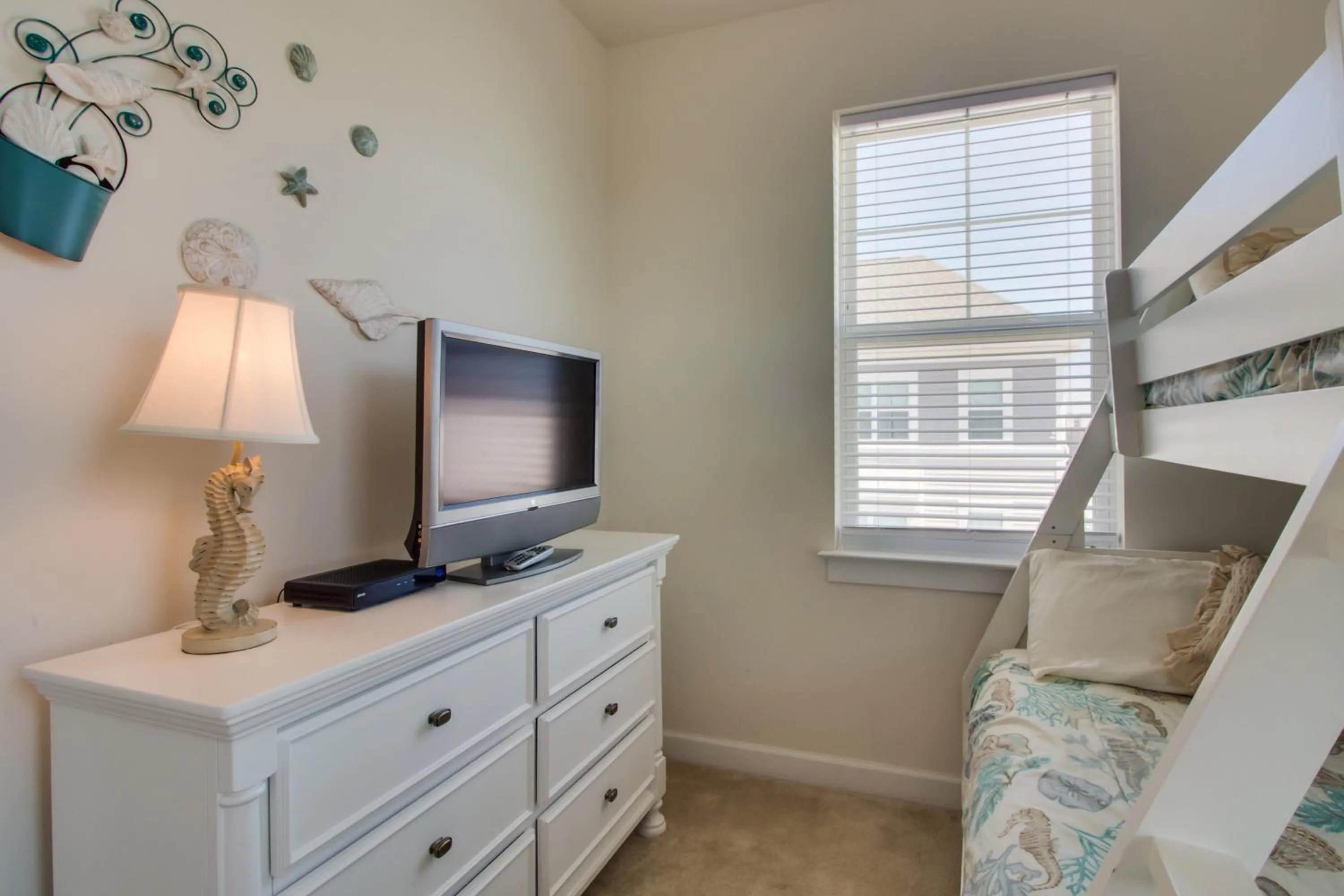 Bed in Broad Marsh Beach House