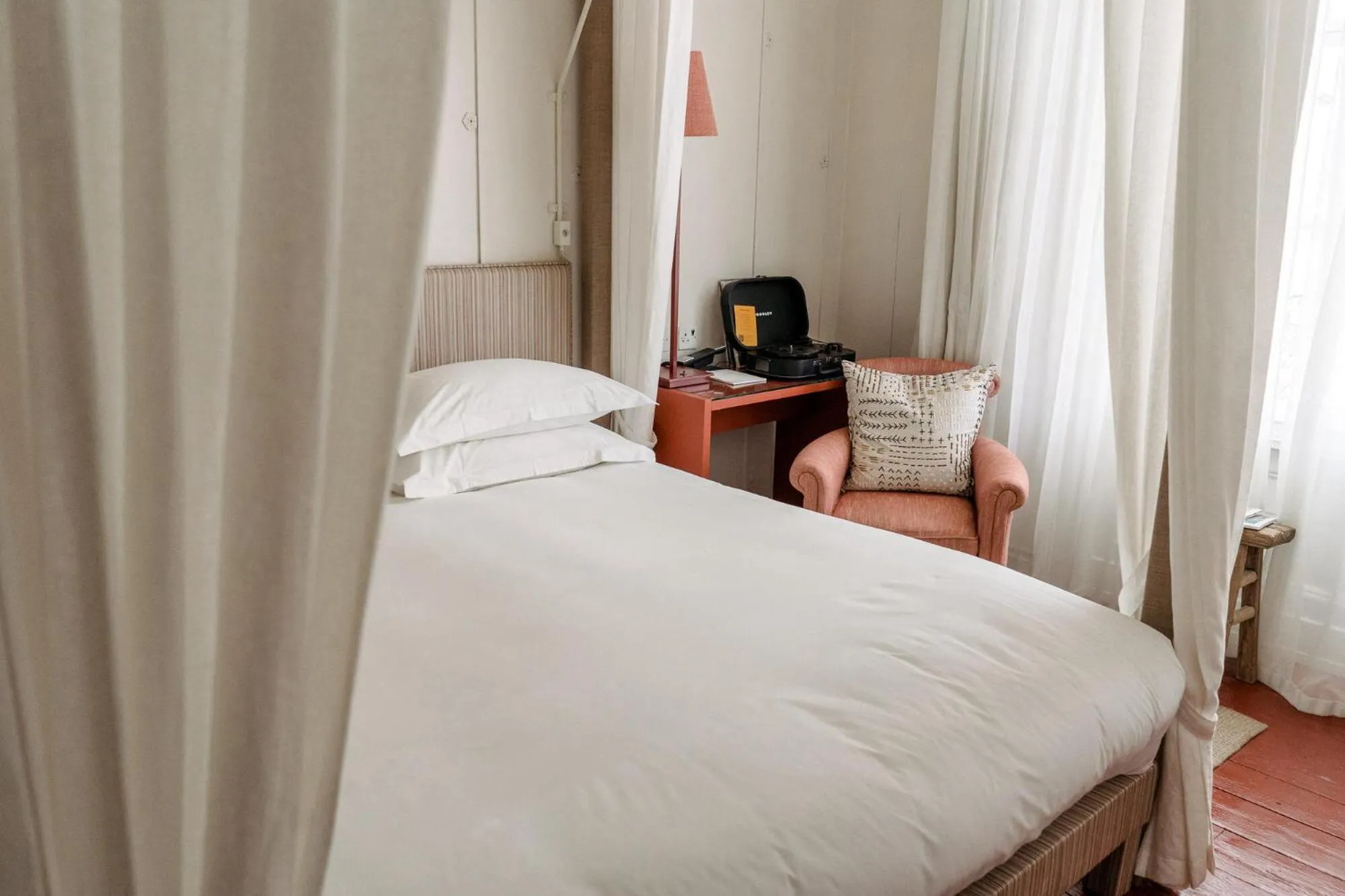 Bedroom, Bed in No 1 by GuestHouse, York