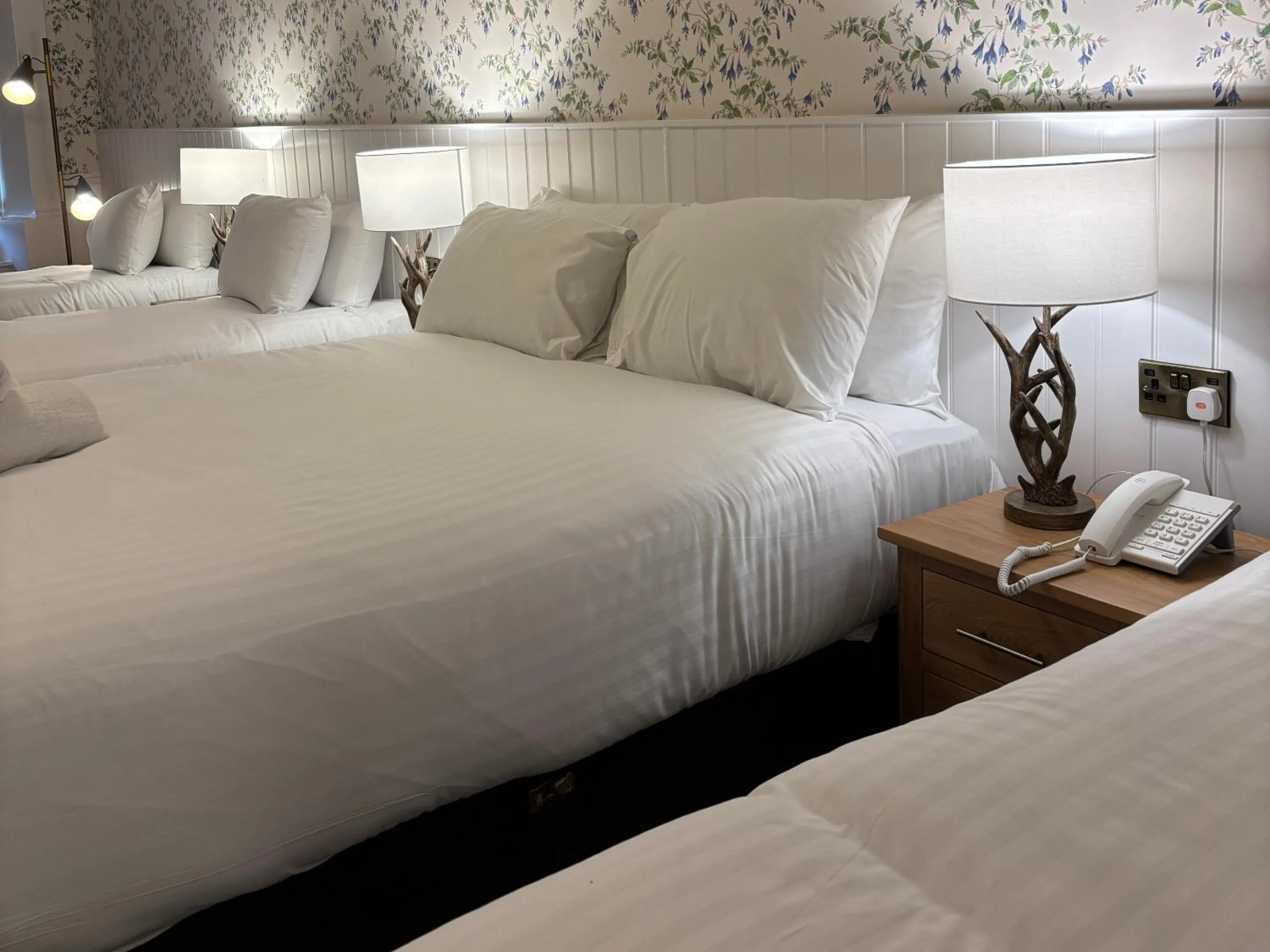 Bedroom, Bed in Scotland's Spa Hotel