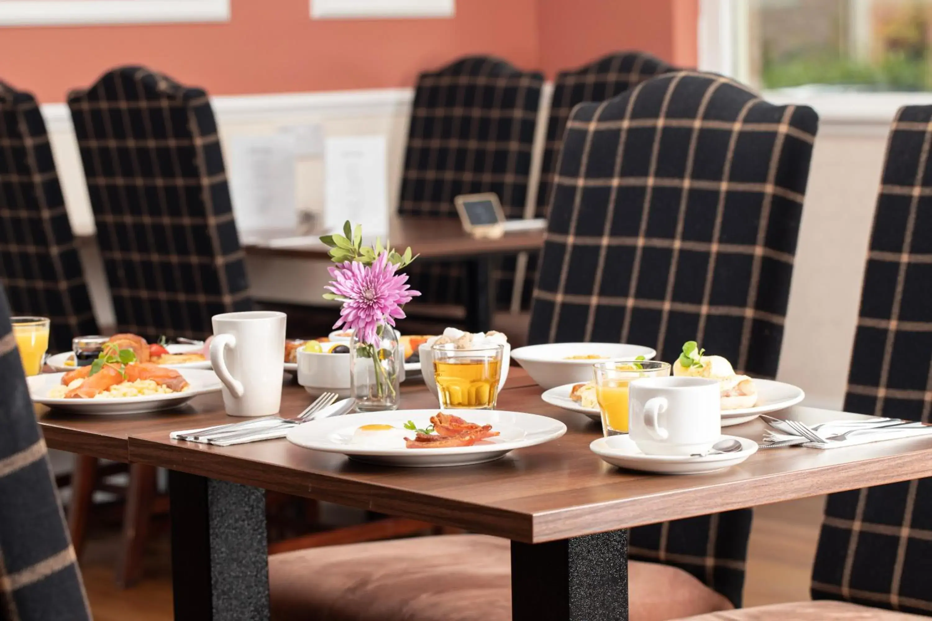 Restaurant/places to eat in Scotland's Spa Hotel Restaurant/places to eat in Scotland's Spa Hotel