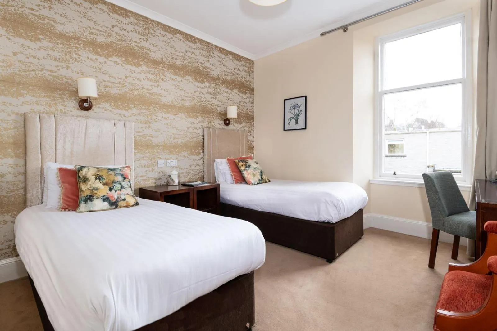 Bedroom, Bed in Scotland's Spa Hotel