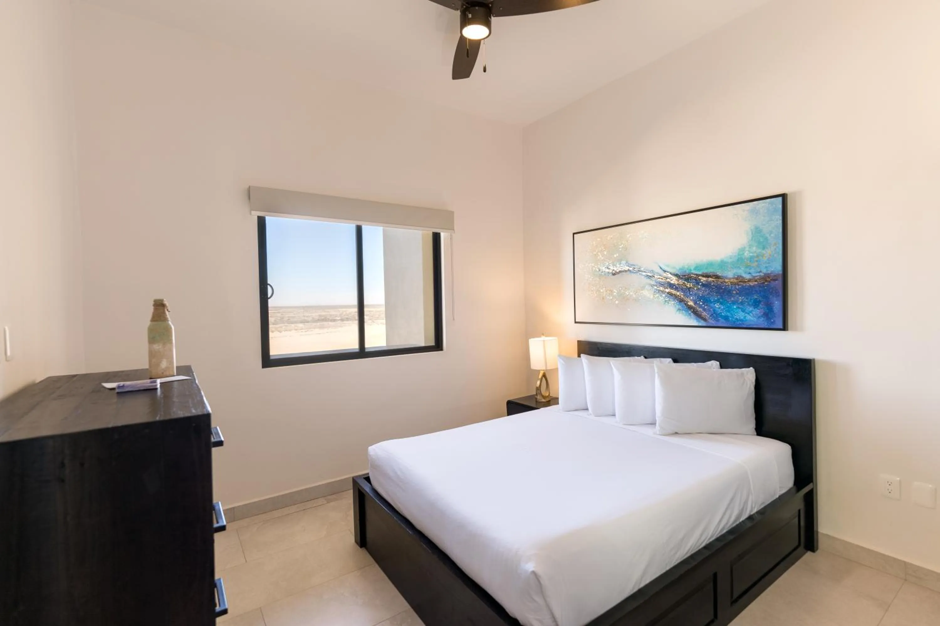 Bedroom, Bed in Laguna Shores Resort