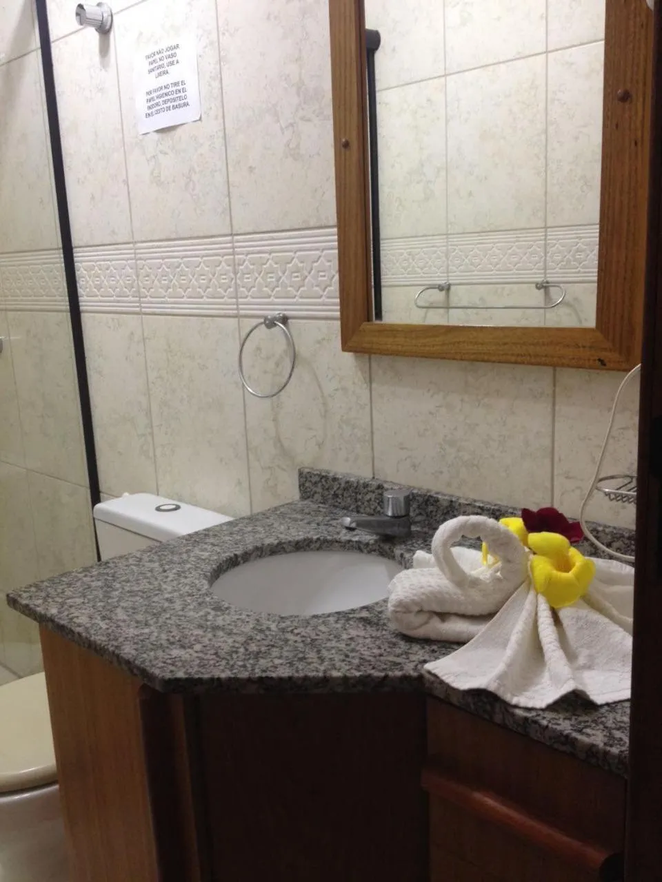 Bathroom in Raio do Sol Residence