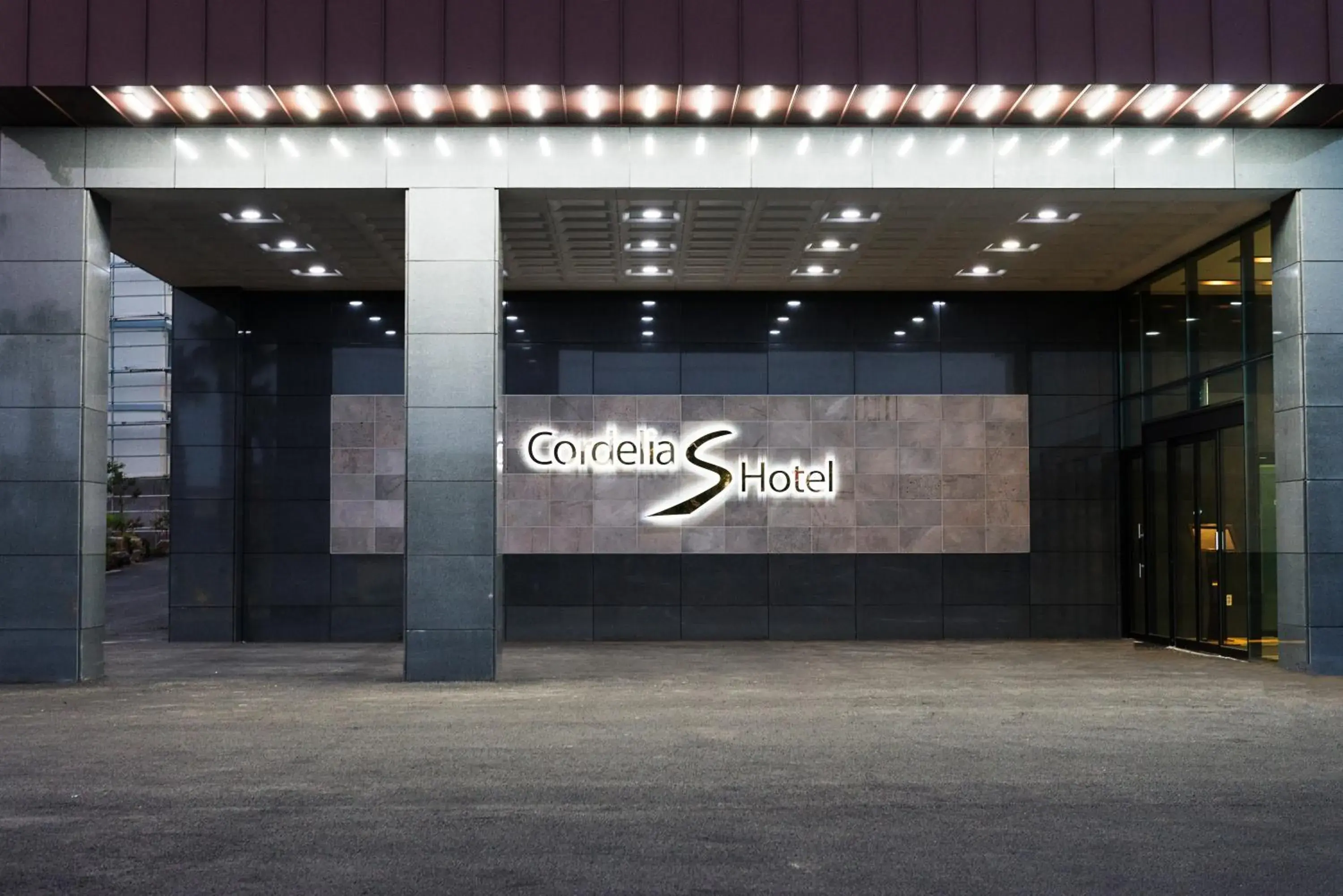 Facade/entrance in Cordelia Hotel Facade/entrance in Cordelia Hotel