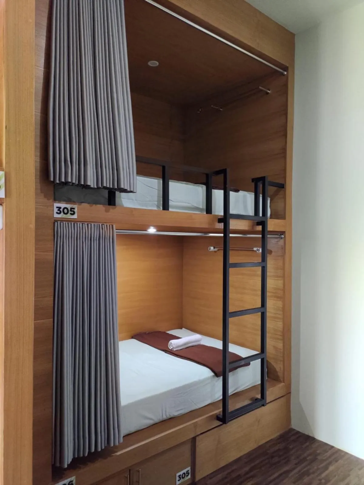 Bed in Hastina Hotel Lombok