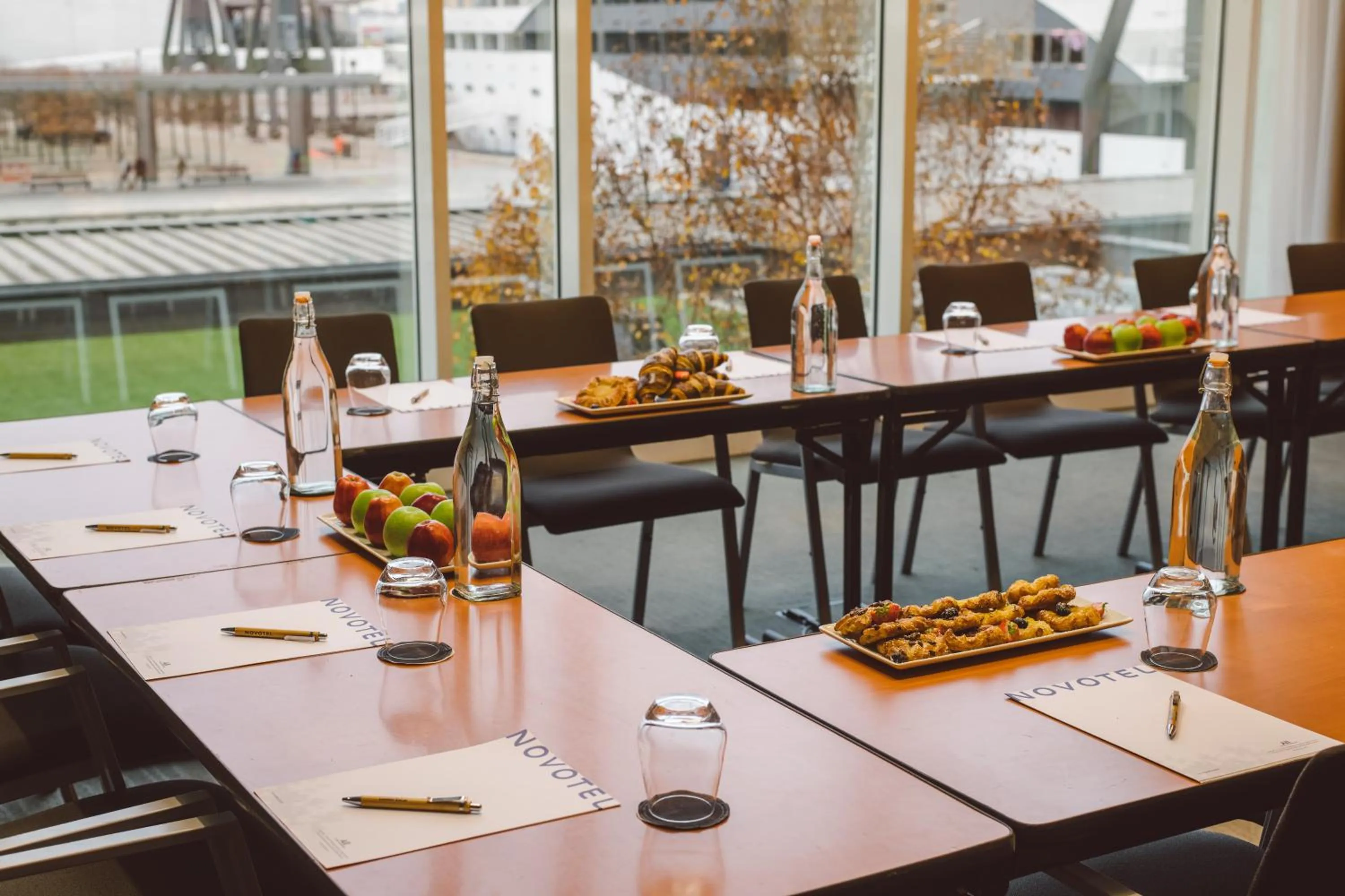 Food and drinks in Novotel London Excel