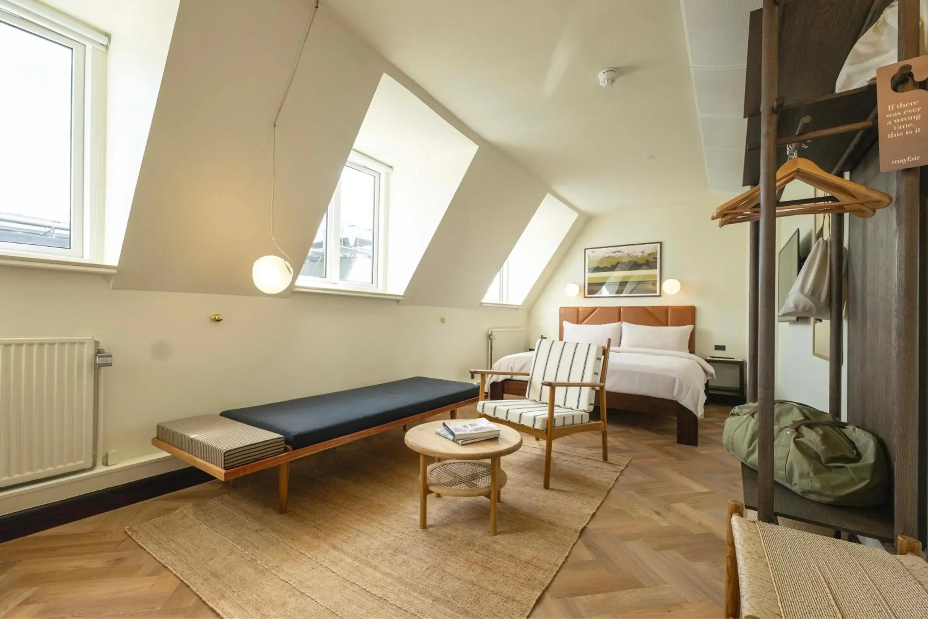 Deluxe King Room in Hotel Mayfair Deluxe King Room in Hotel Mayfair