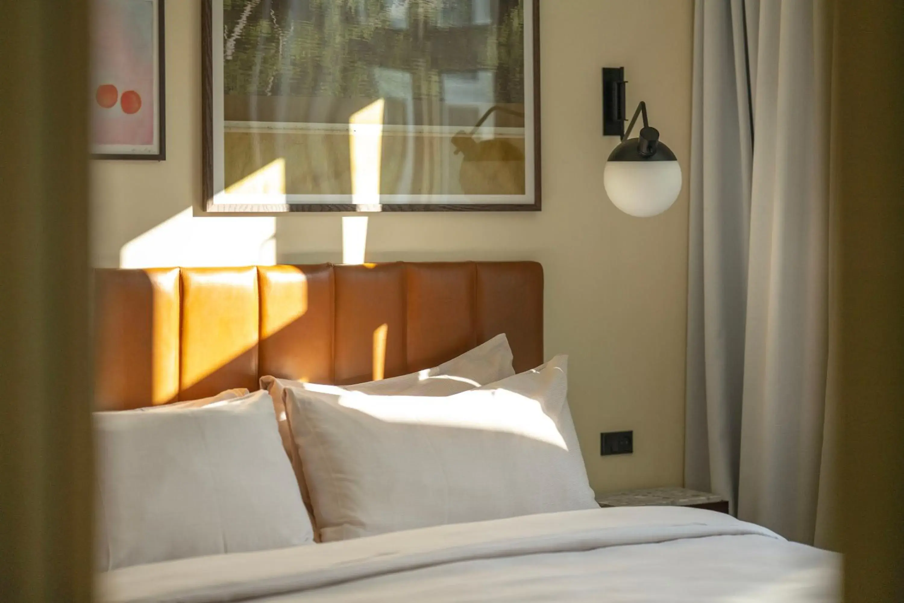 Bed in Hotel Mayfair Bed in Hotel Mayfair