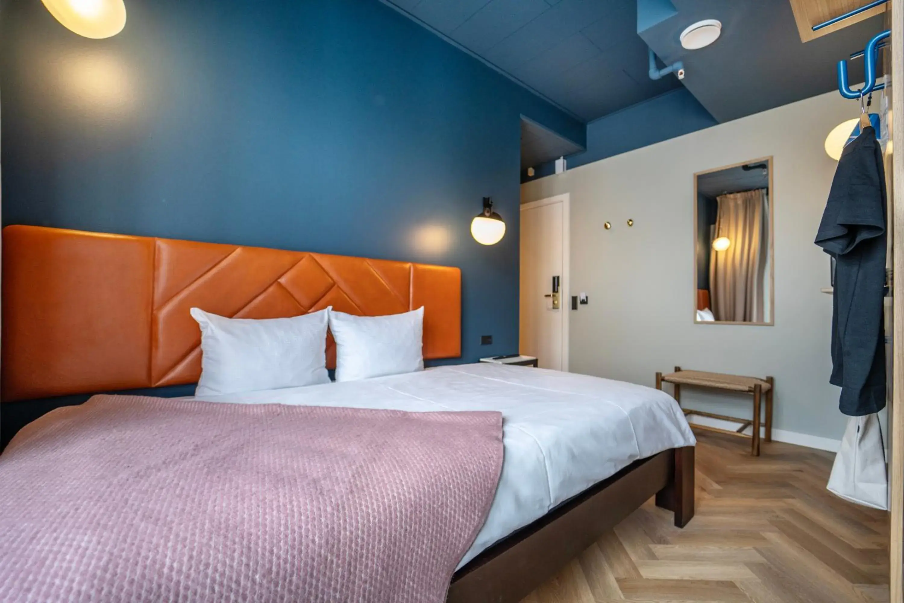 Bedroom, Bed in Hotel Mayfair Bedroom, Bed in Hotel Mayfair