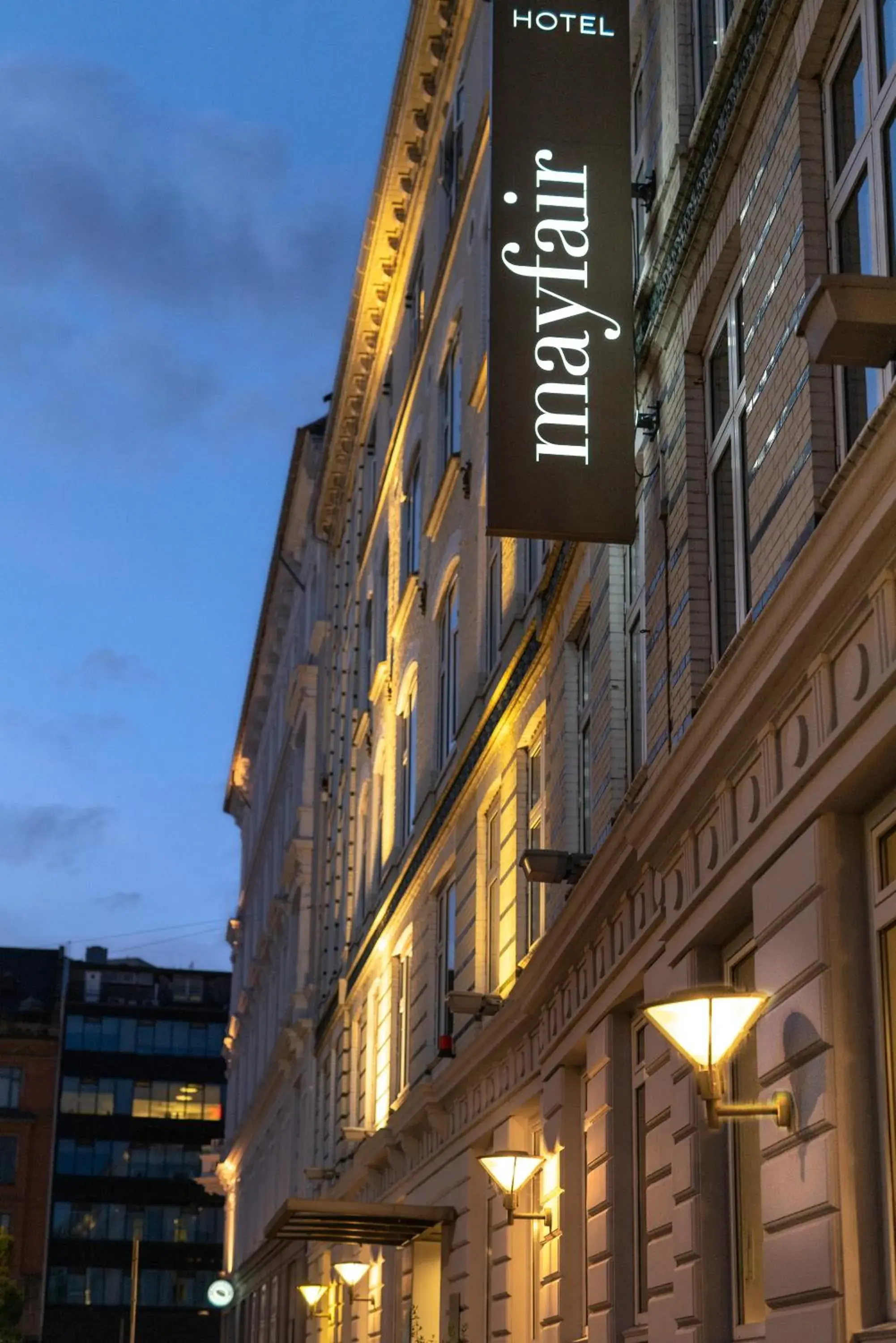 Property building in Hotel Mayfair Property building in Hotel Mayfair