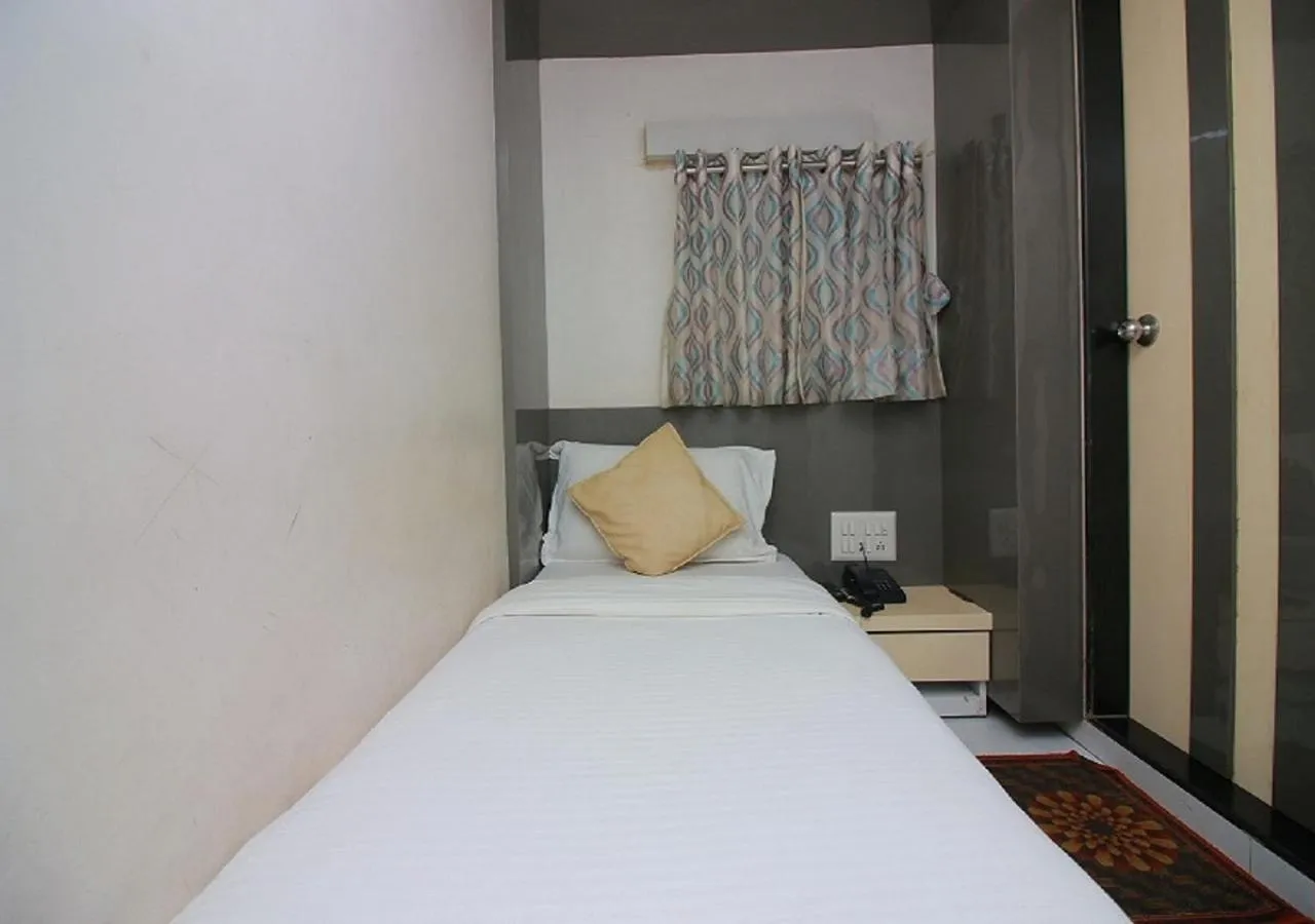 Bedroom, Bed in Hotel Pearl