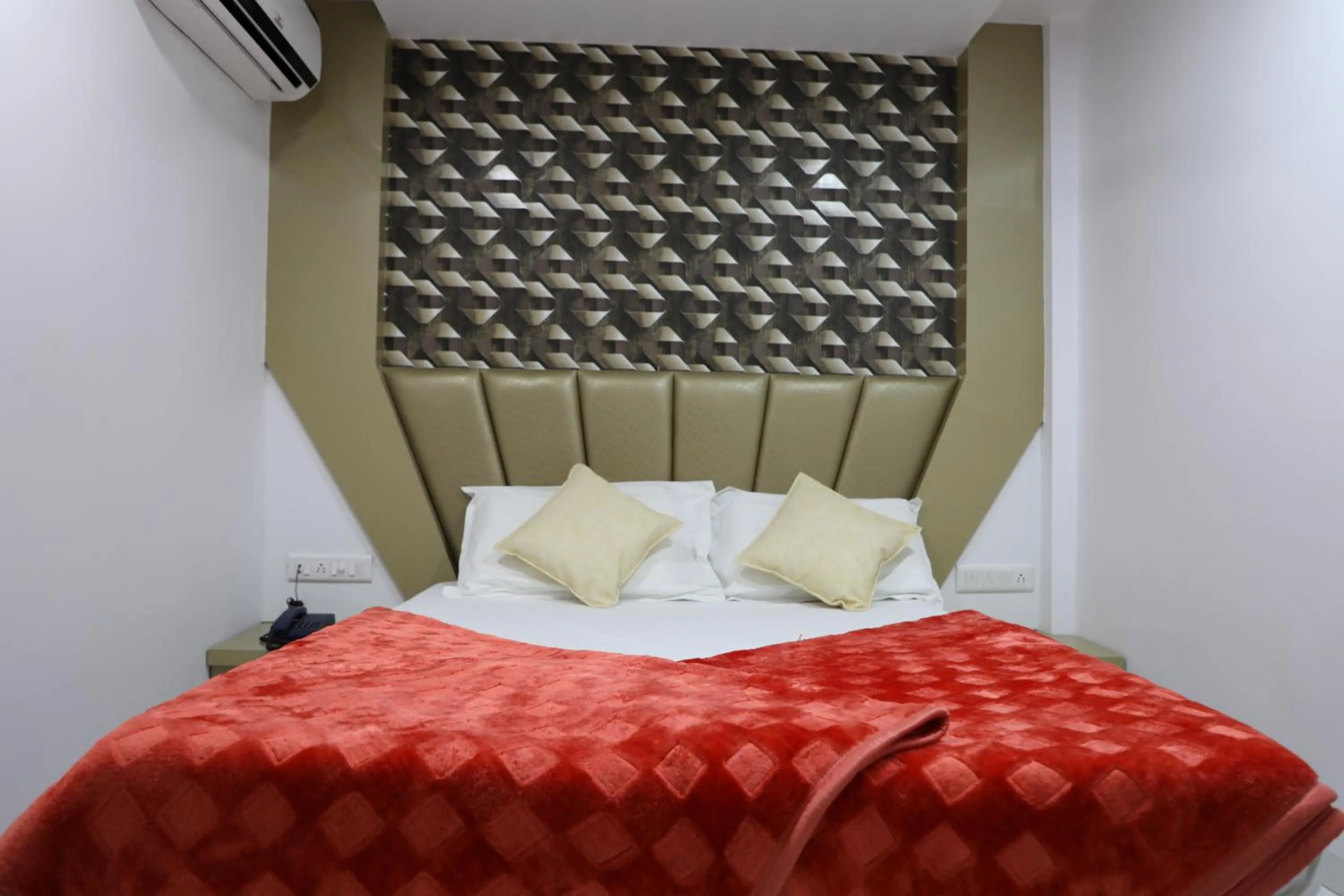 Floor plan, Bed in Hotel Pearl