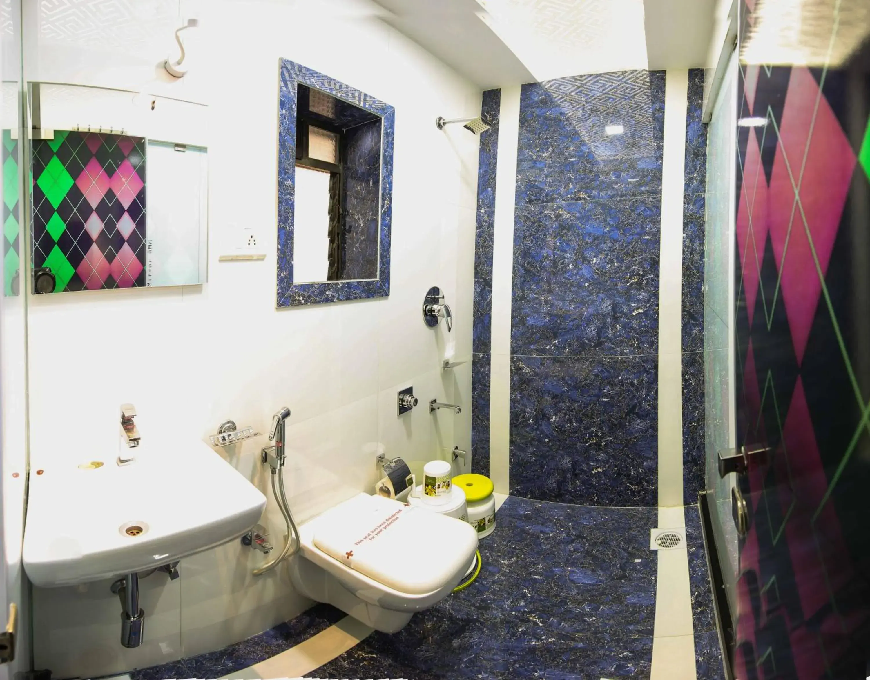 Bathroom in Hotel Pearl Bathroom in Hotel Pearl