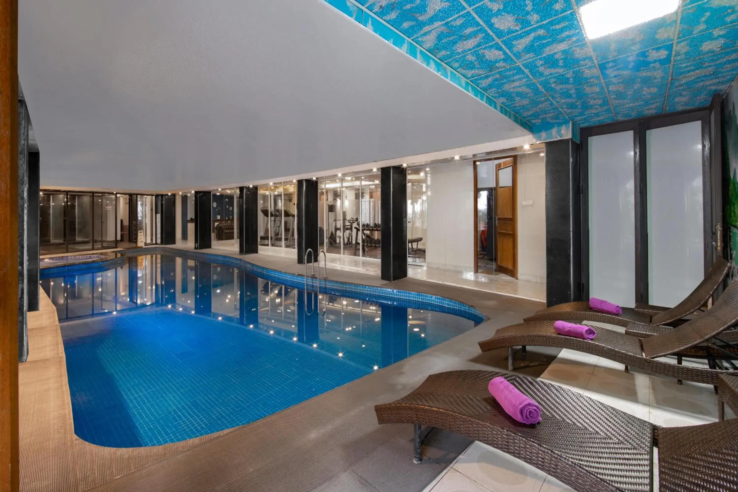 Swimming pool in Sapa Highland Resort & Spa Swimming pool in Sapa Highland Resort & Spa