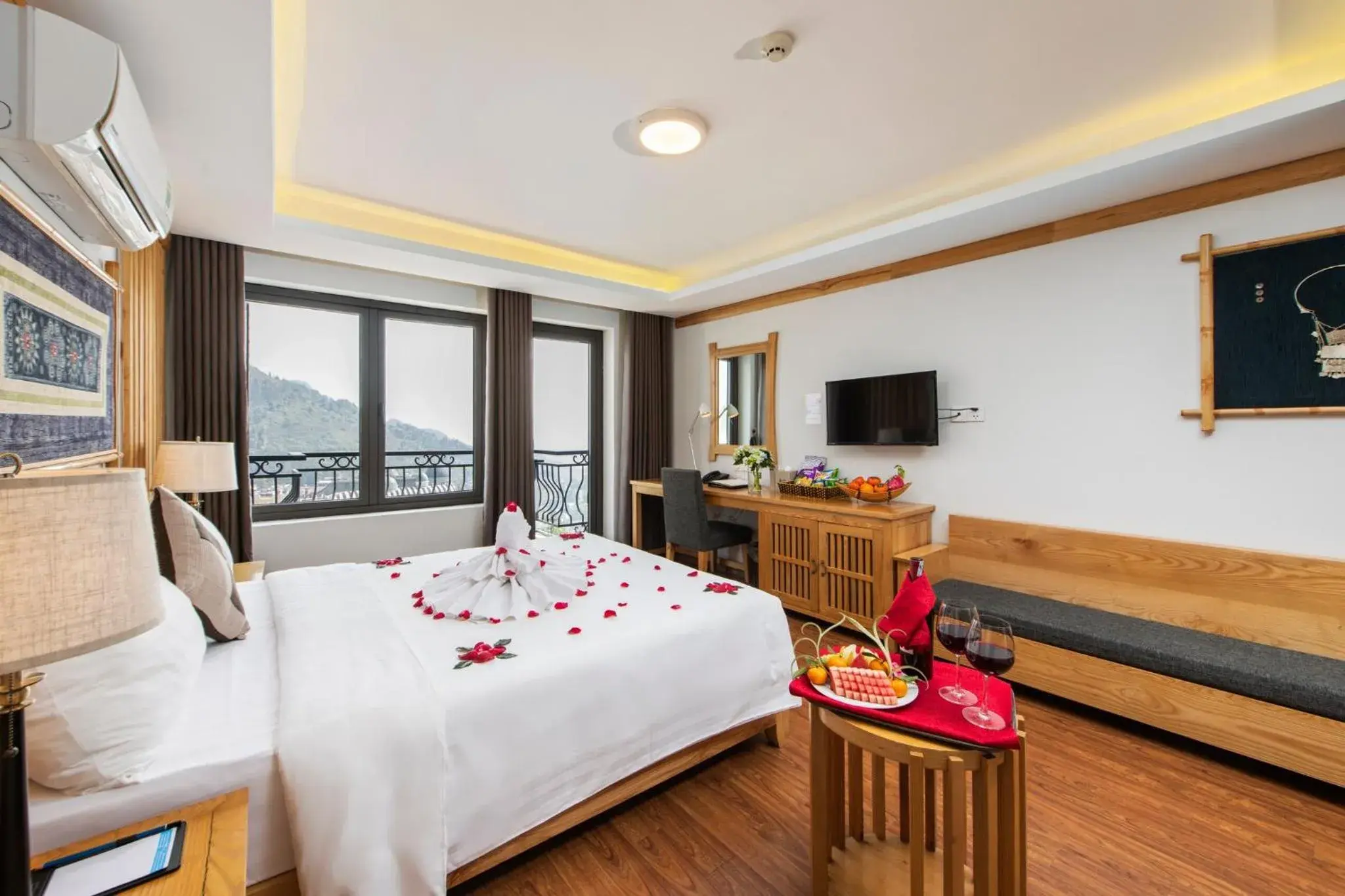 Decorative detail, Bed in Sapa Highland Resort & Spa Decorative detail, Bed in Sapa Highland Resort & Spa