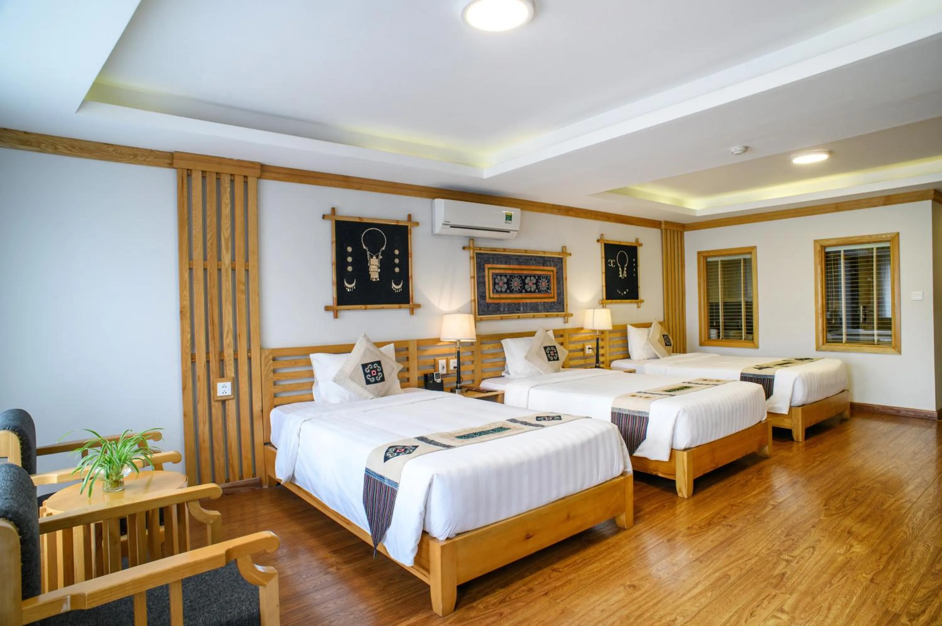 Photo of the whole room, Bed in Sapa Highland Resort & Spa