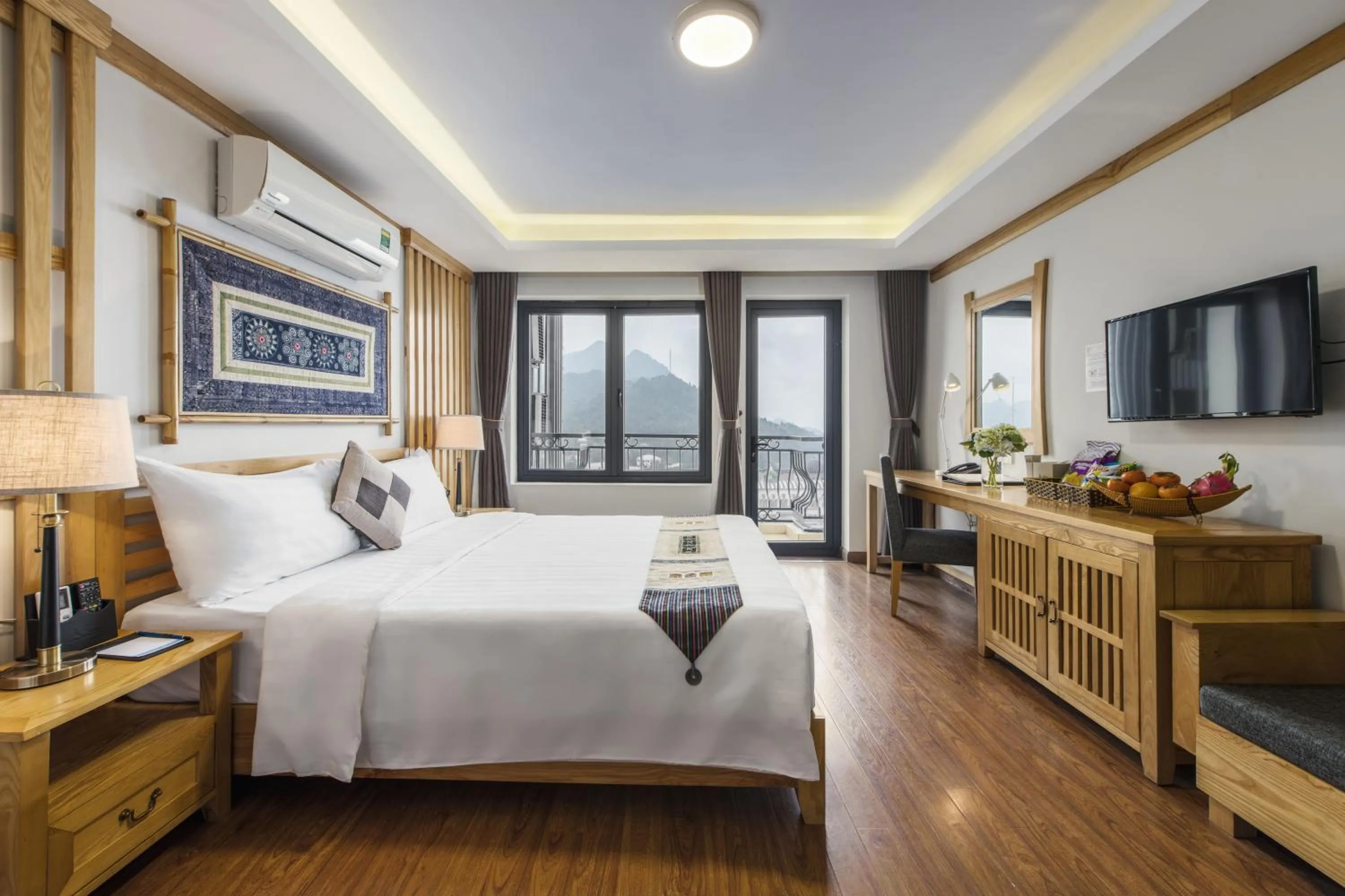 Photo of the whole room, Bed in Sapa Highland Resort & Spa