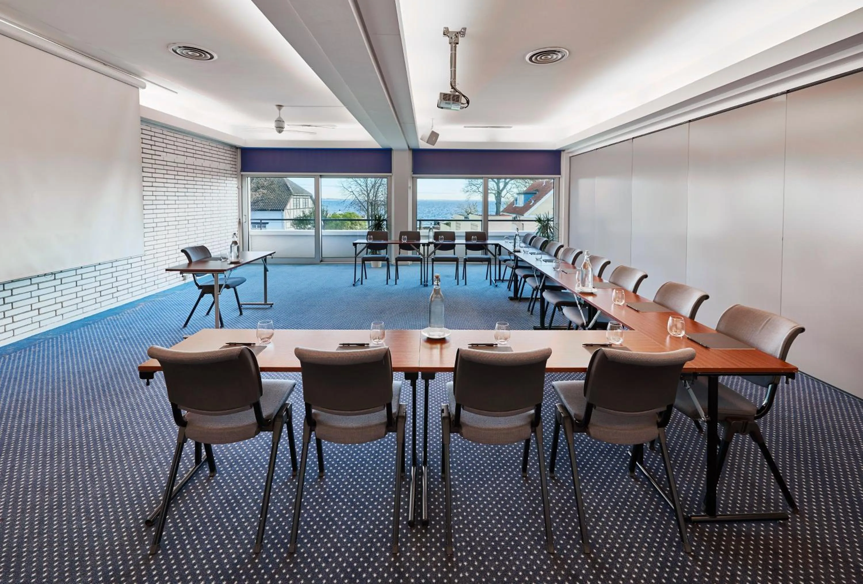 Photo of the whole room in Hotel Marina