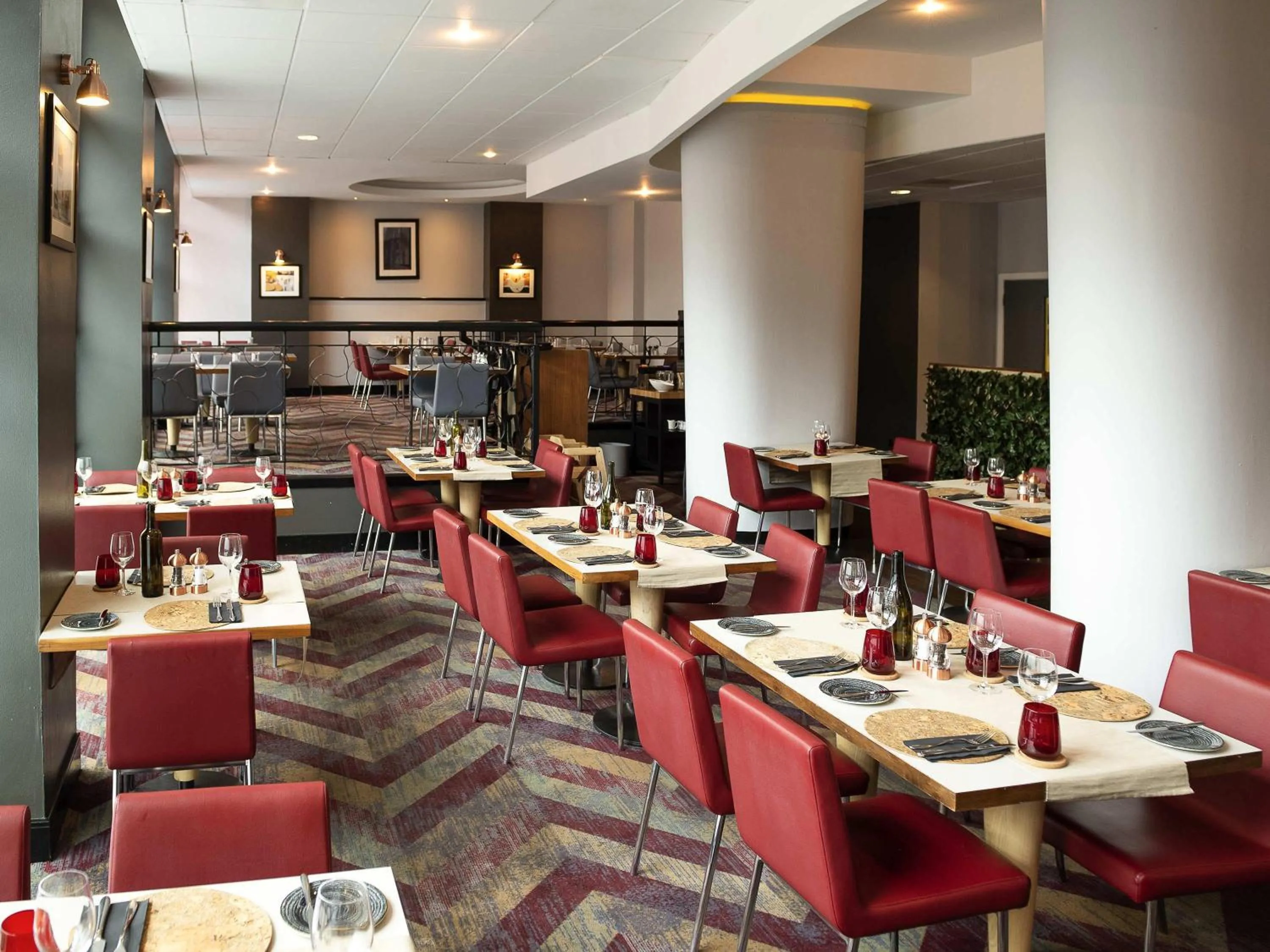 Restaurant/places to eat in Novotel Glasgow Centre