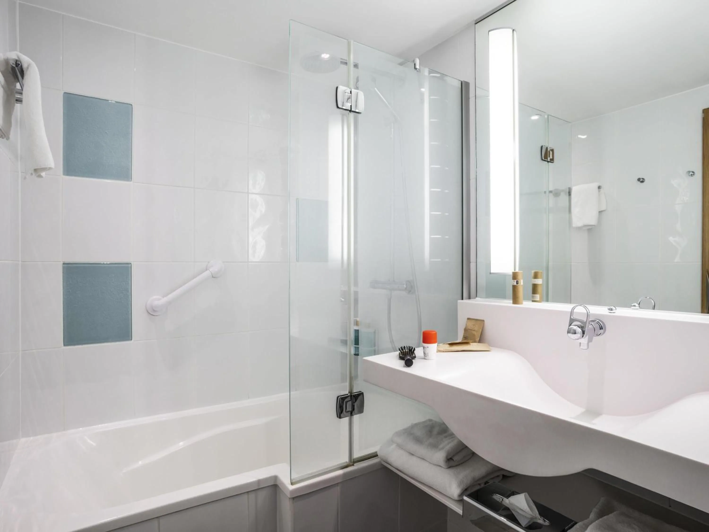 Bedroom in Novotel Glasgow Centre