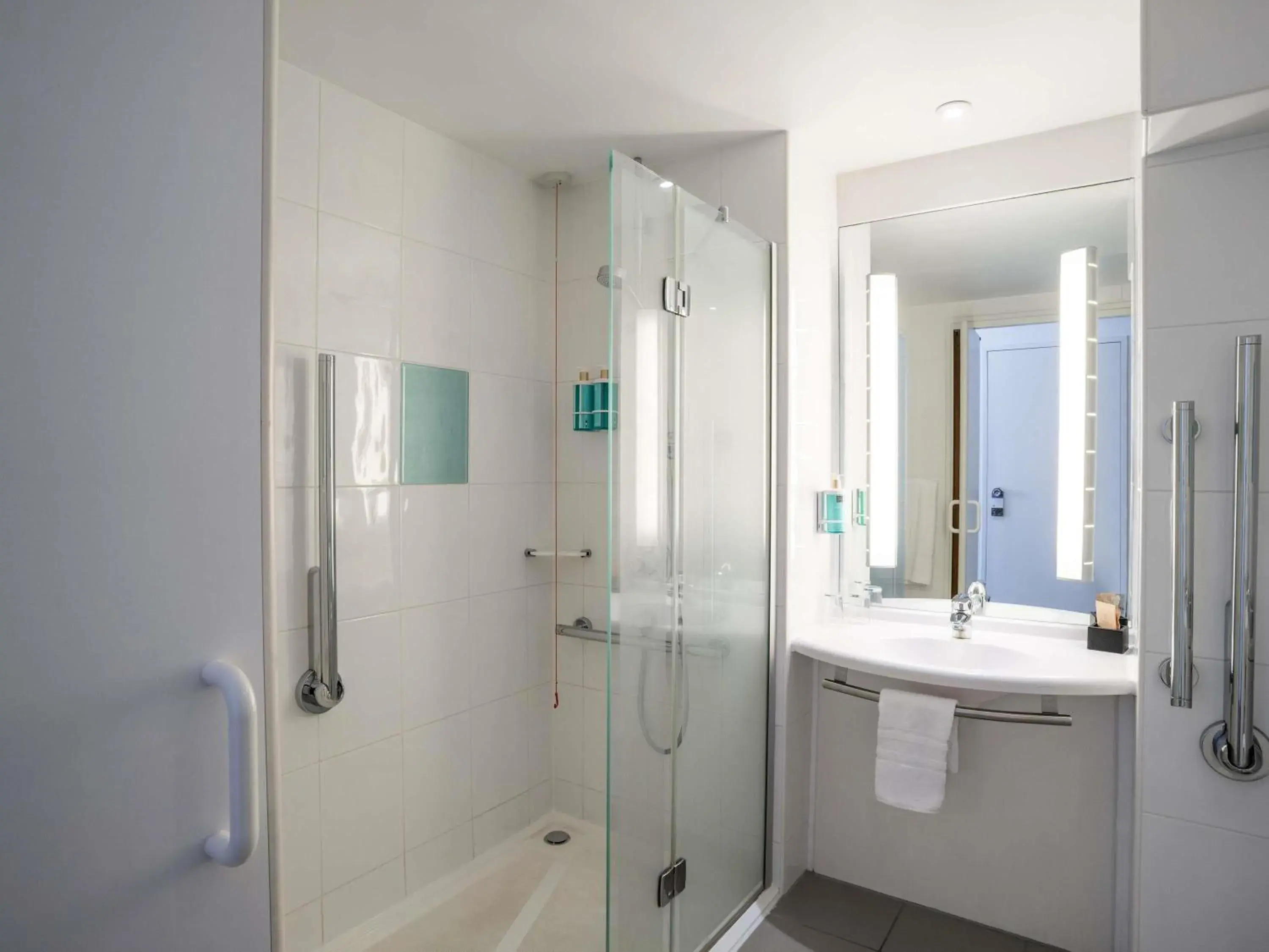 Bedroom in Novotel Glasgow Centre Bedroom in Novotel Glasgow Centre