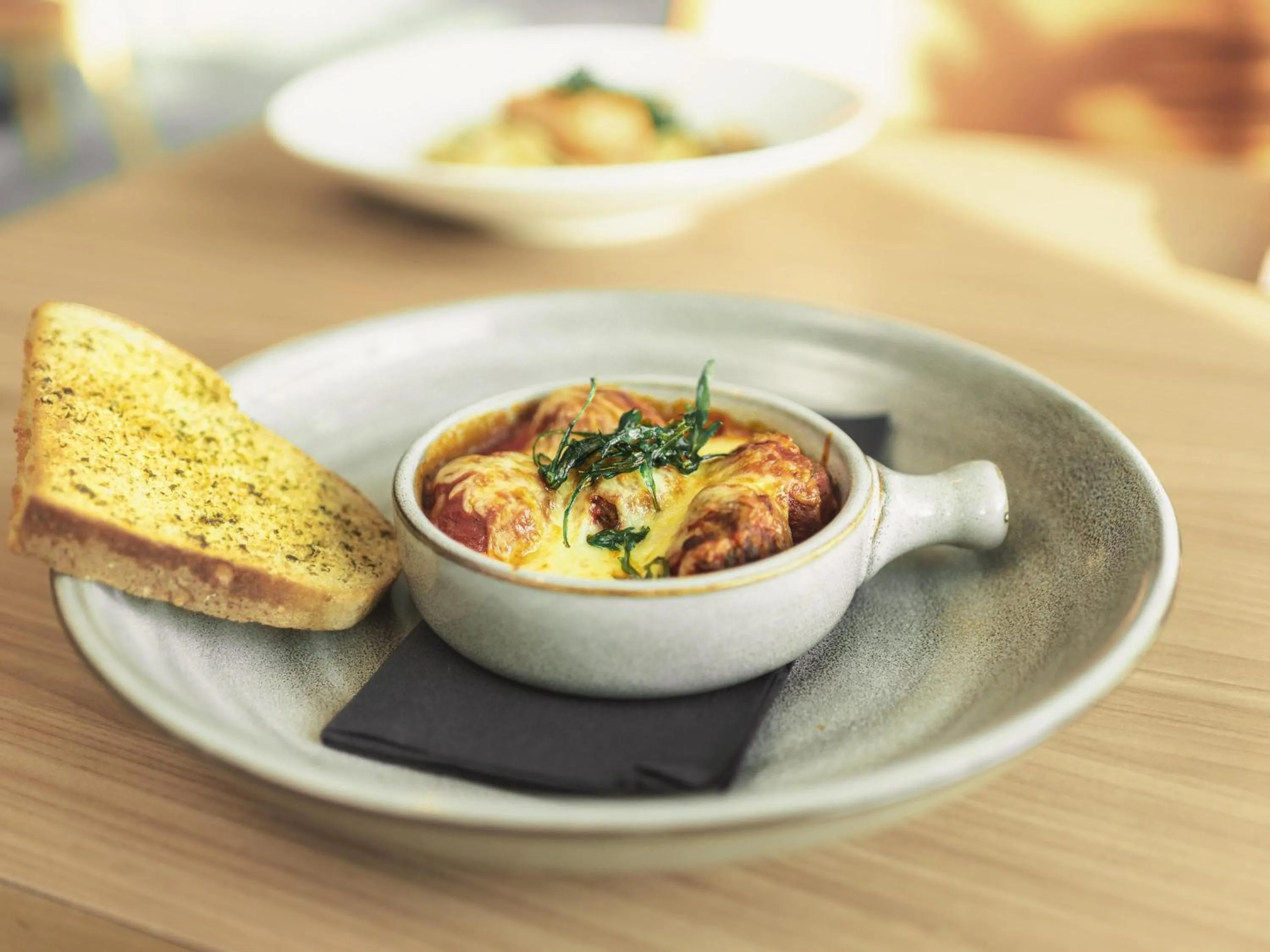 Lounge or bar in Novotel Glasgow Centre