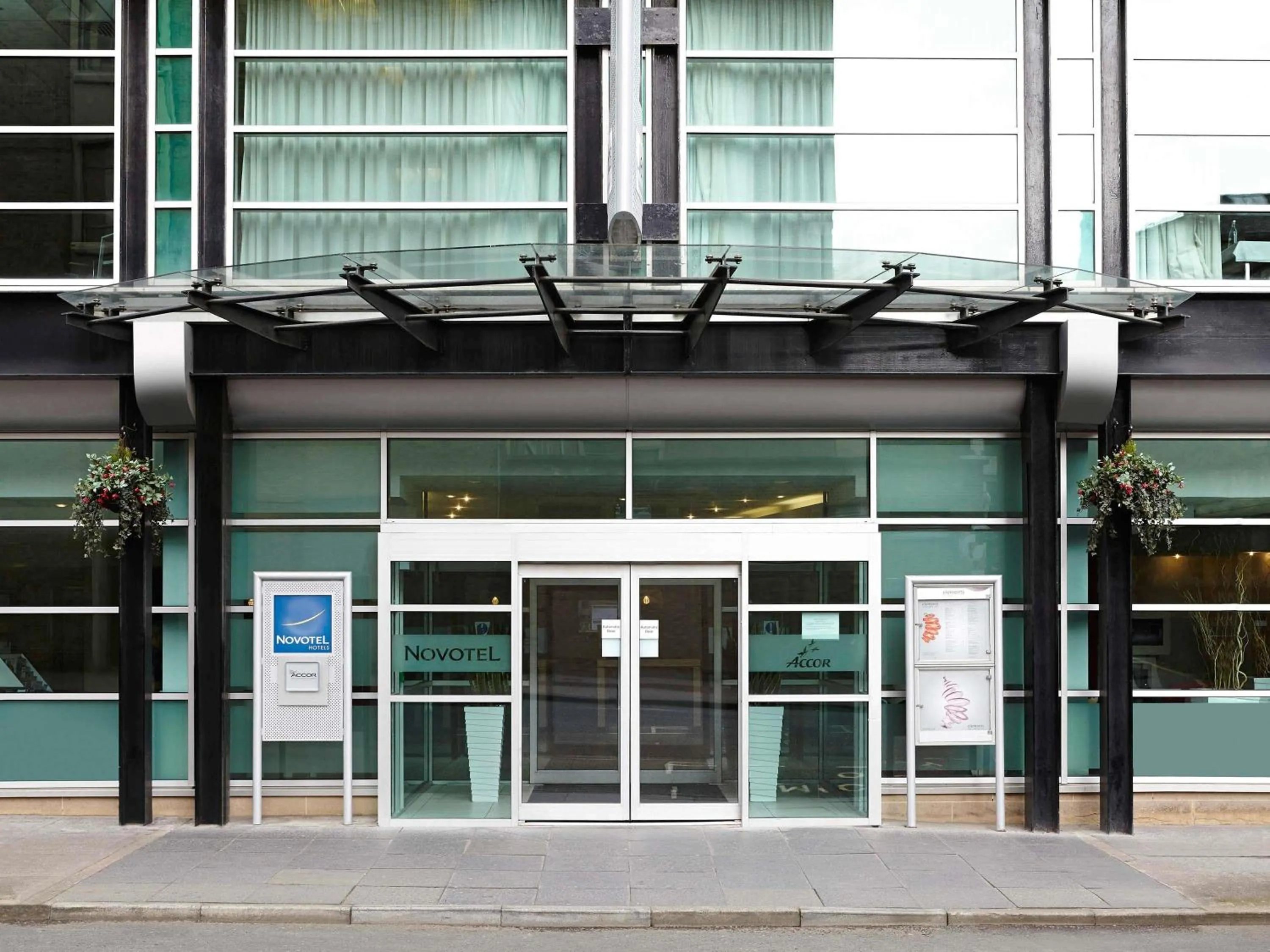 Property building in Novotel Glasgow Centre