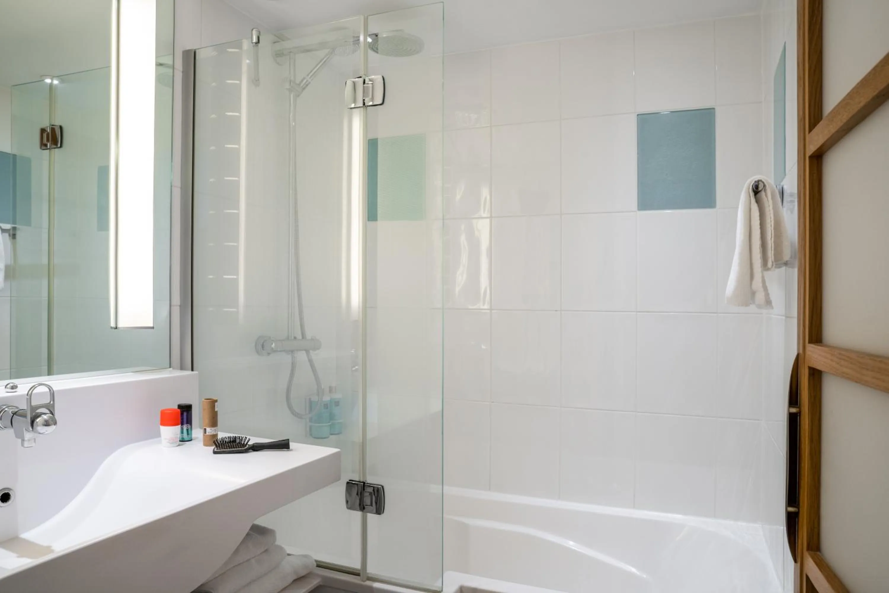 Bathroom in Novotel Glasgow Centre