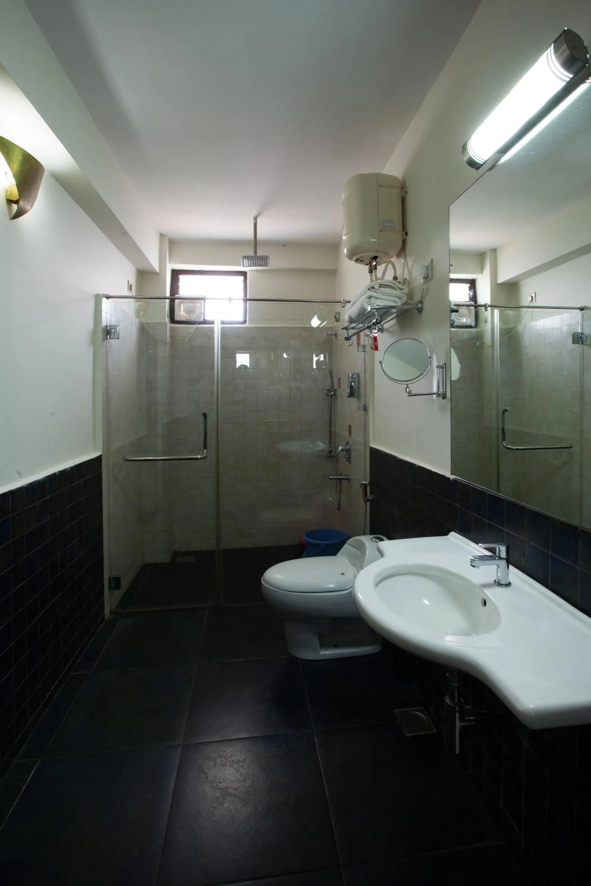 Shower in TSG Emerald View Hotel and SPA