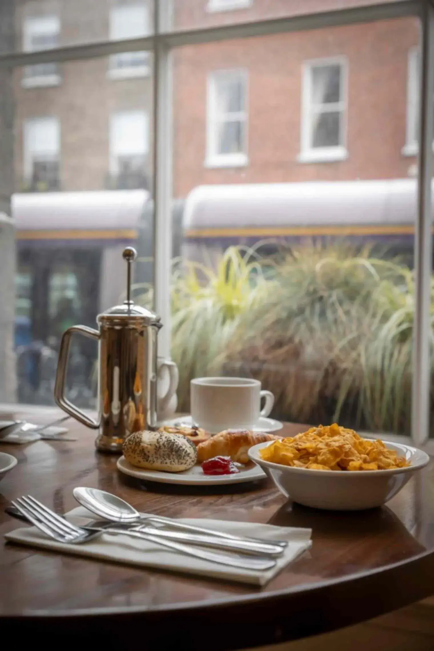 Breakfast in Albany House Breakfast in Albany House