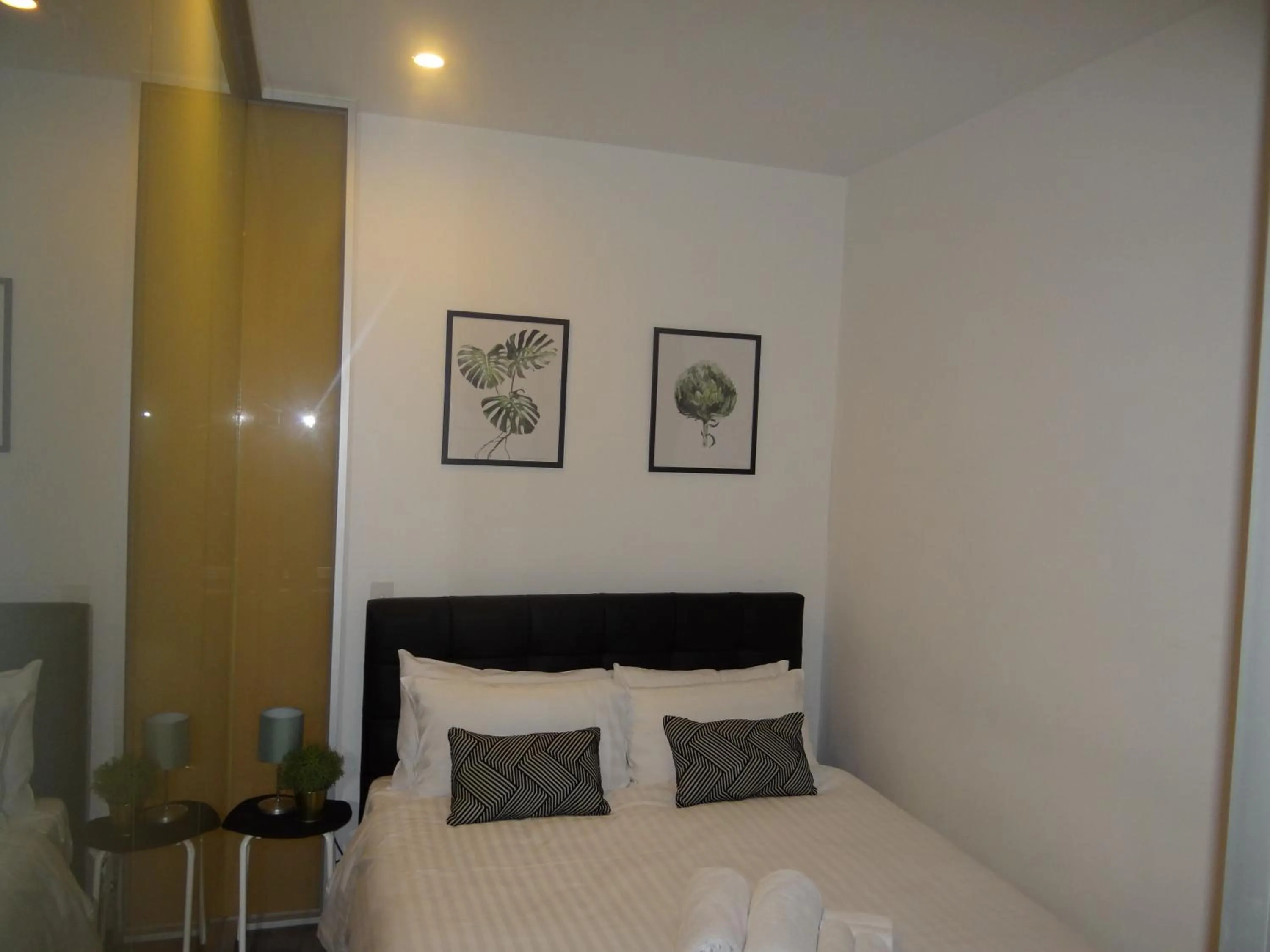 Bed in Amazing Accommodations: Vogue