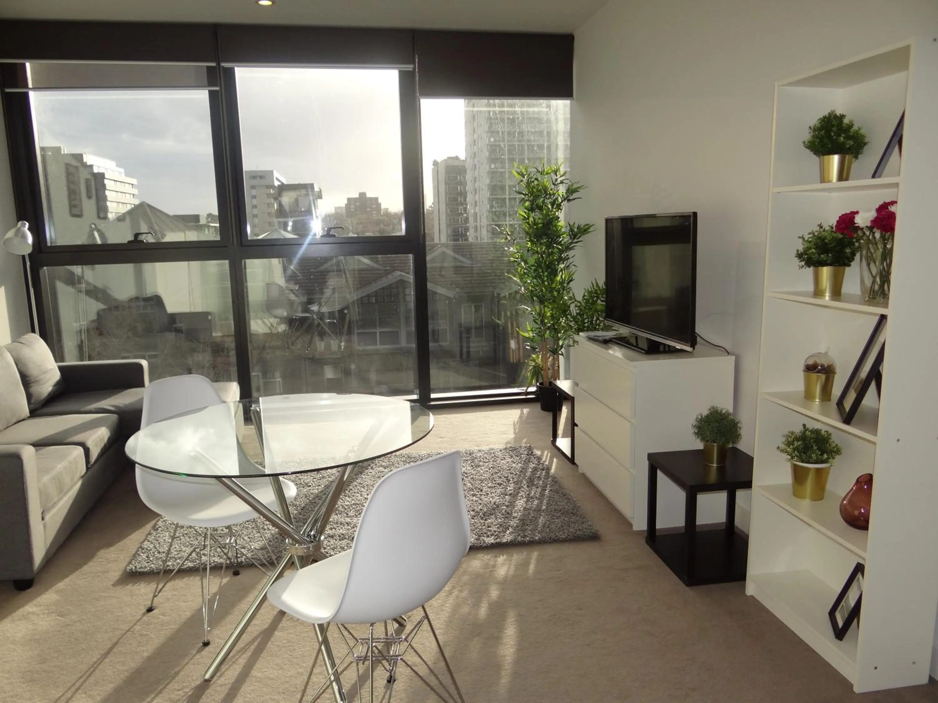 Decorative detail in Amazing Accommodations: Vogue