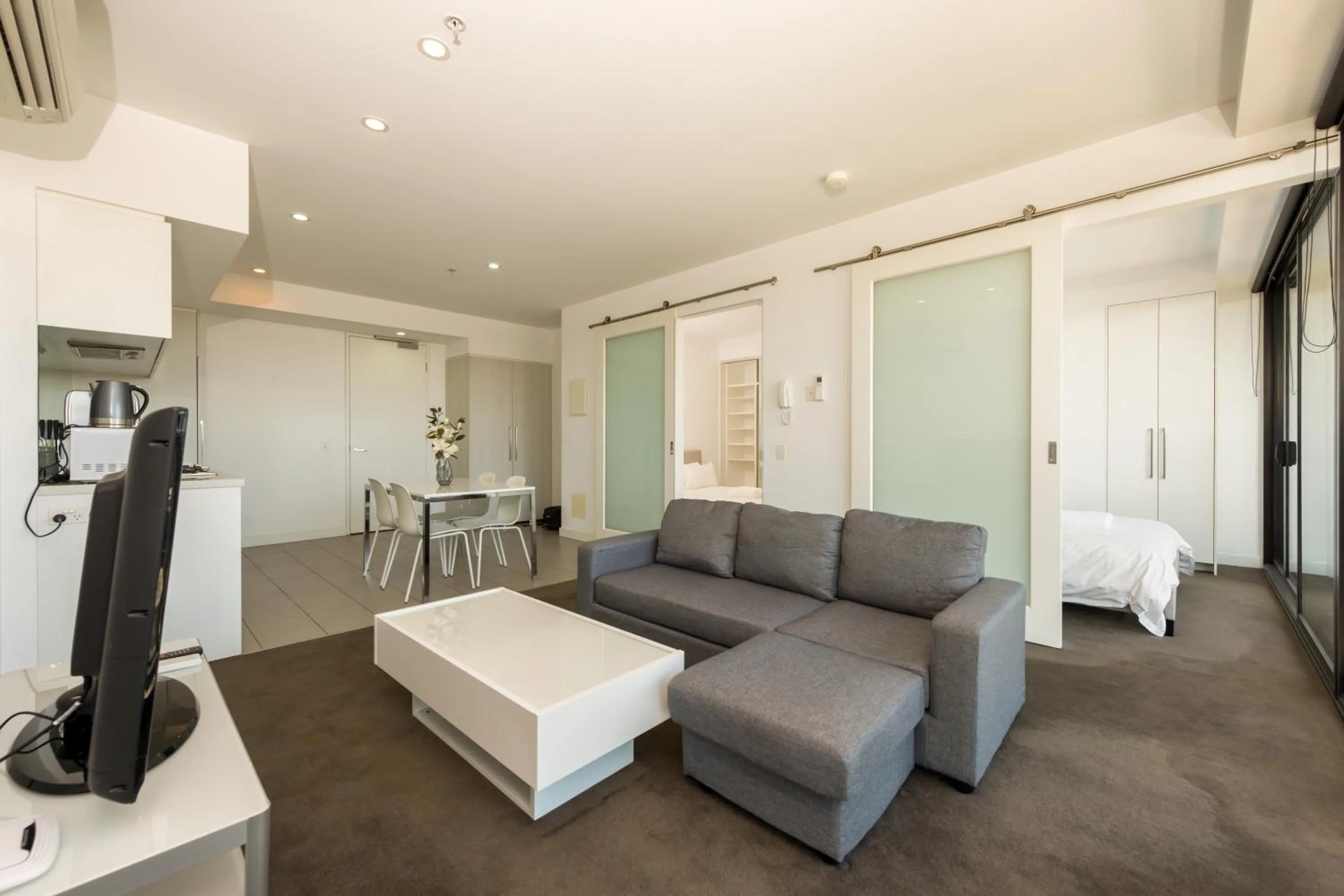 Living room in Amazing Accommodations: Vogue