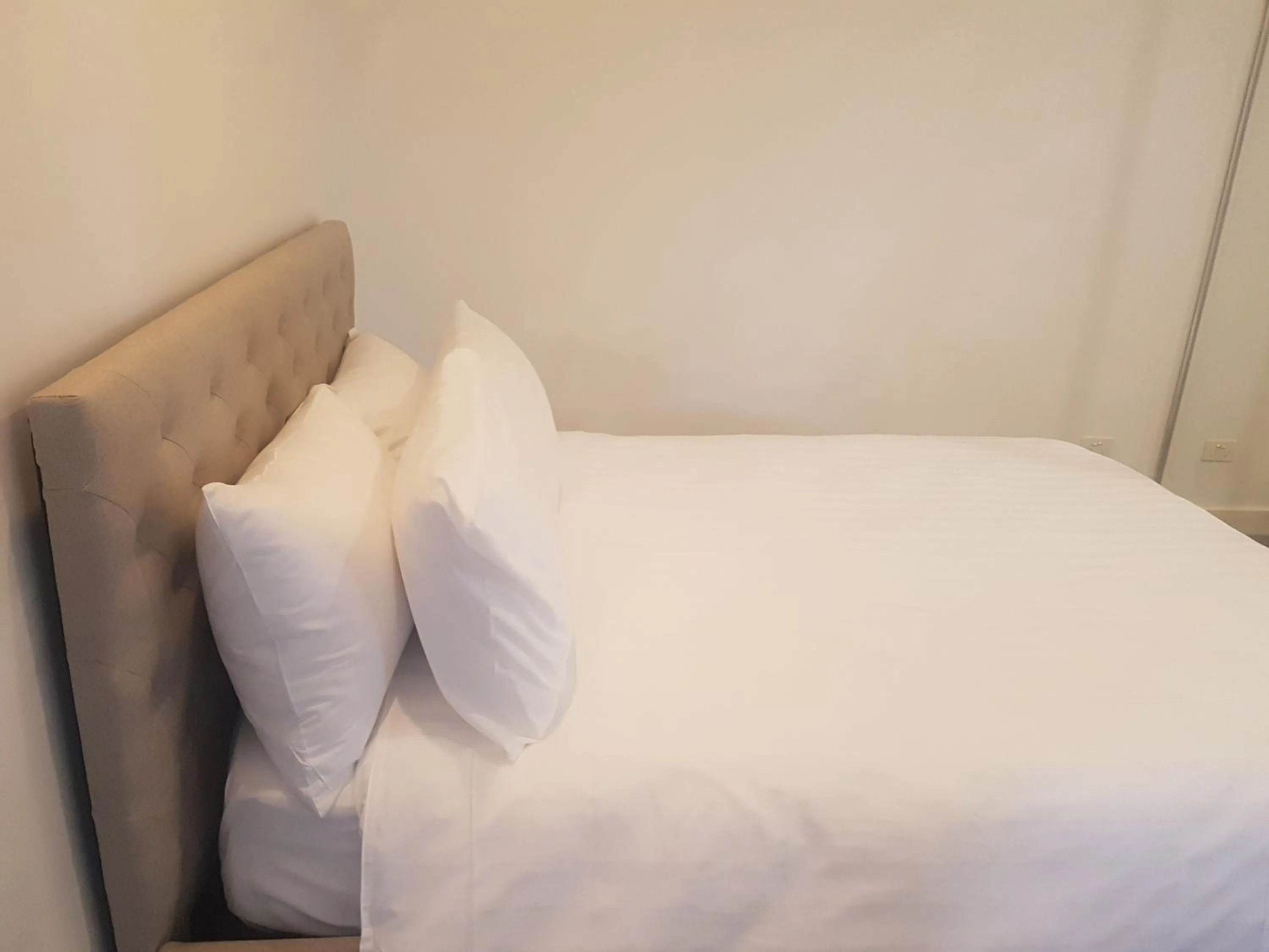 Bed in Amazing Accommodations: Vogue