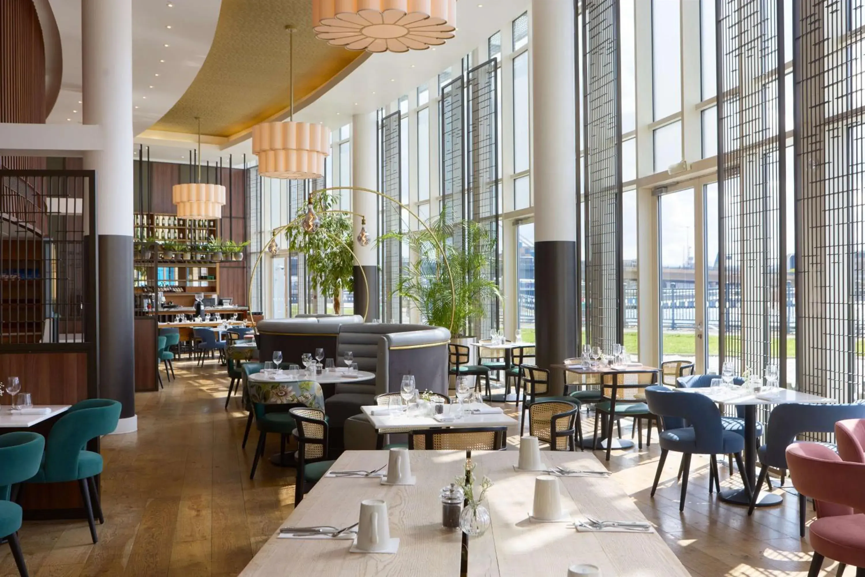 Restaurant/places to eat in DoubleTree By Hilton London Excel Restaurant/places to eat in DoubleTree By Hilton London Excel