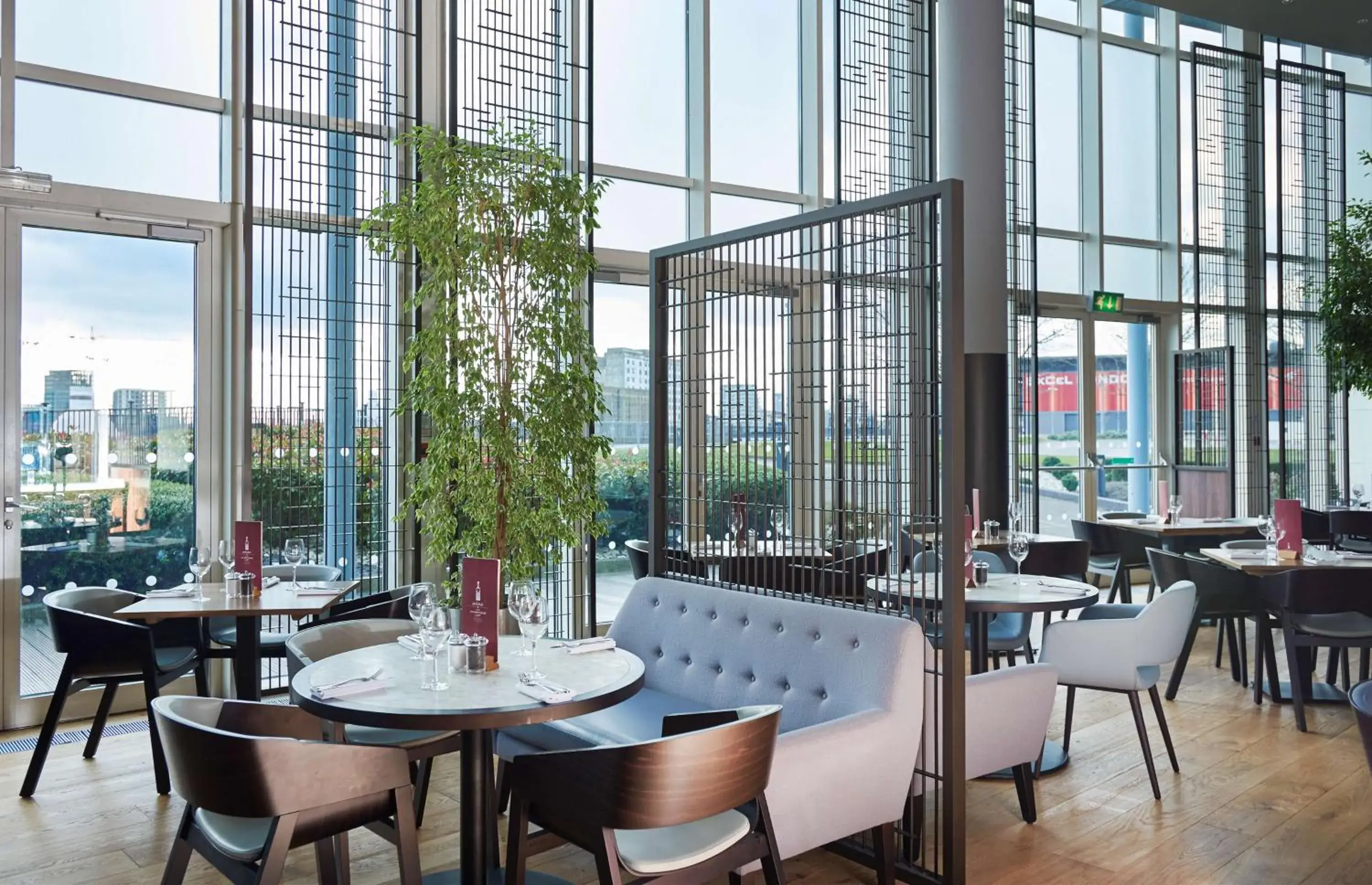 Restaurant/places to eat in DoubleTree By Hilton London Excel Restaurant/places to eat in DoubleTree By Hilton London Excel