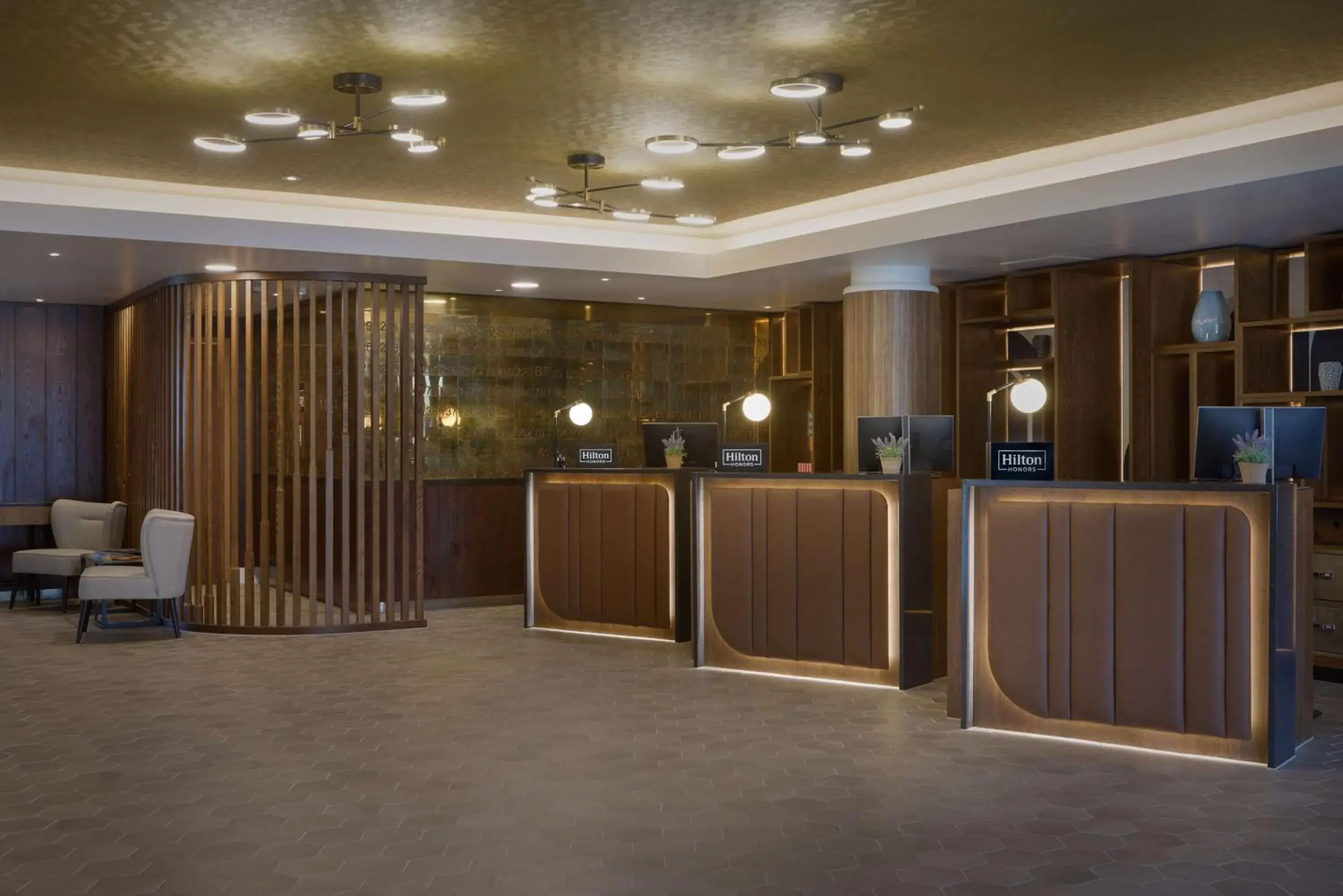 Lobby or reception in DoubleTree By Hilton London Excel Lobby or reception in DoubleTree By Hilton London Excel