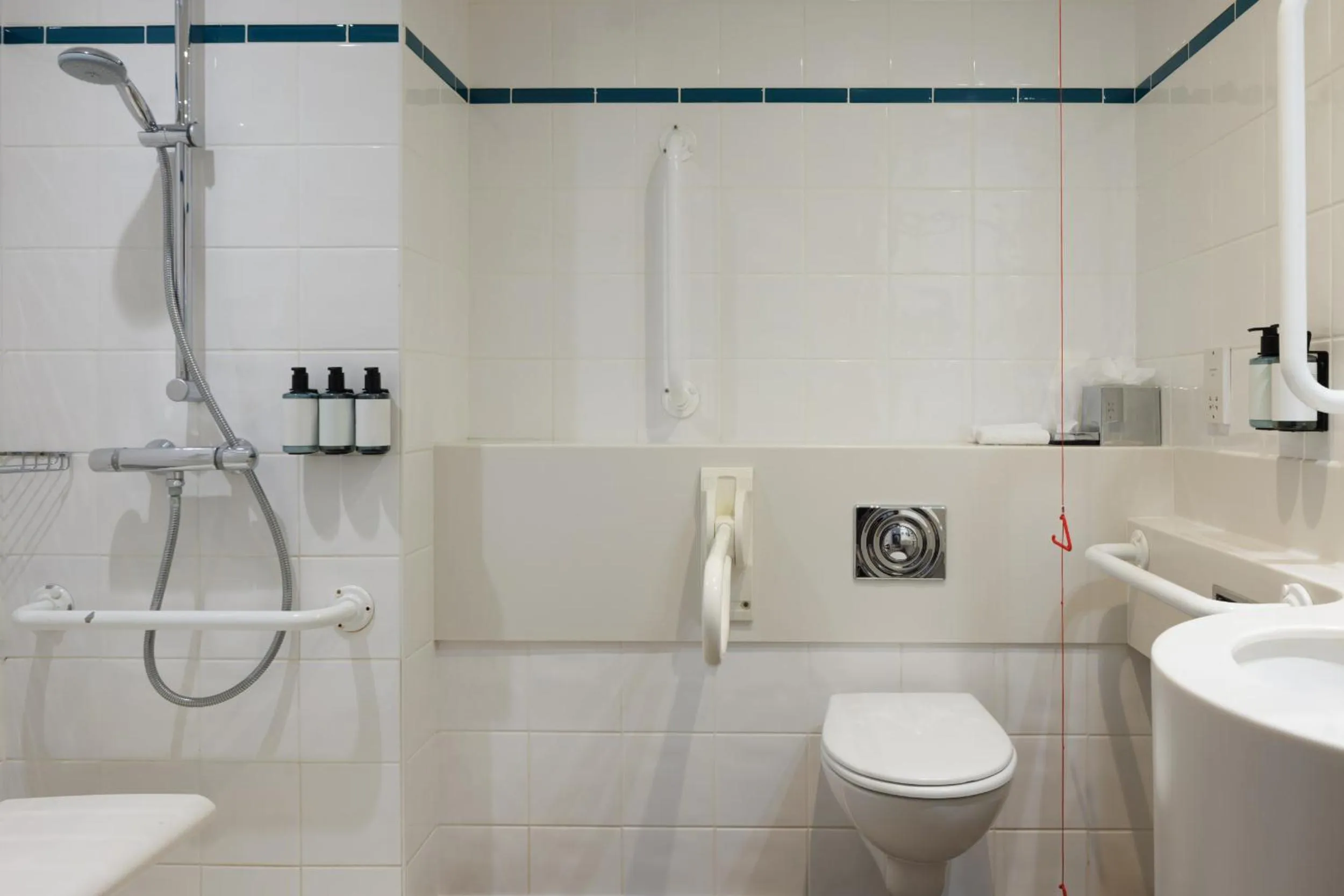 Bathroom in DoubleTree By Hilton London Excel