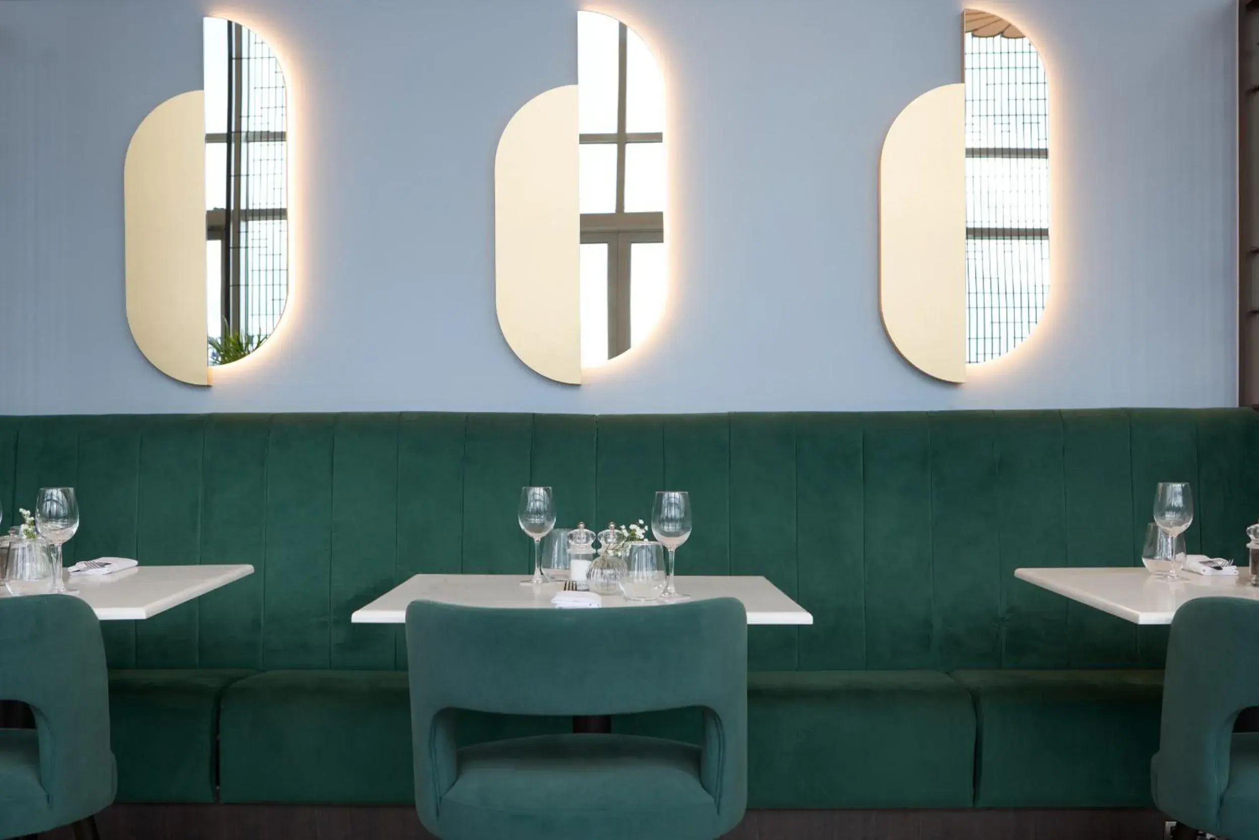 Restaurant/places to eat in DoubleTree By Hilton London Excel Restaurant/places to eat in DoubleTree By Hilton London Excel