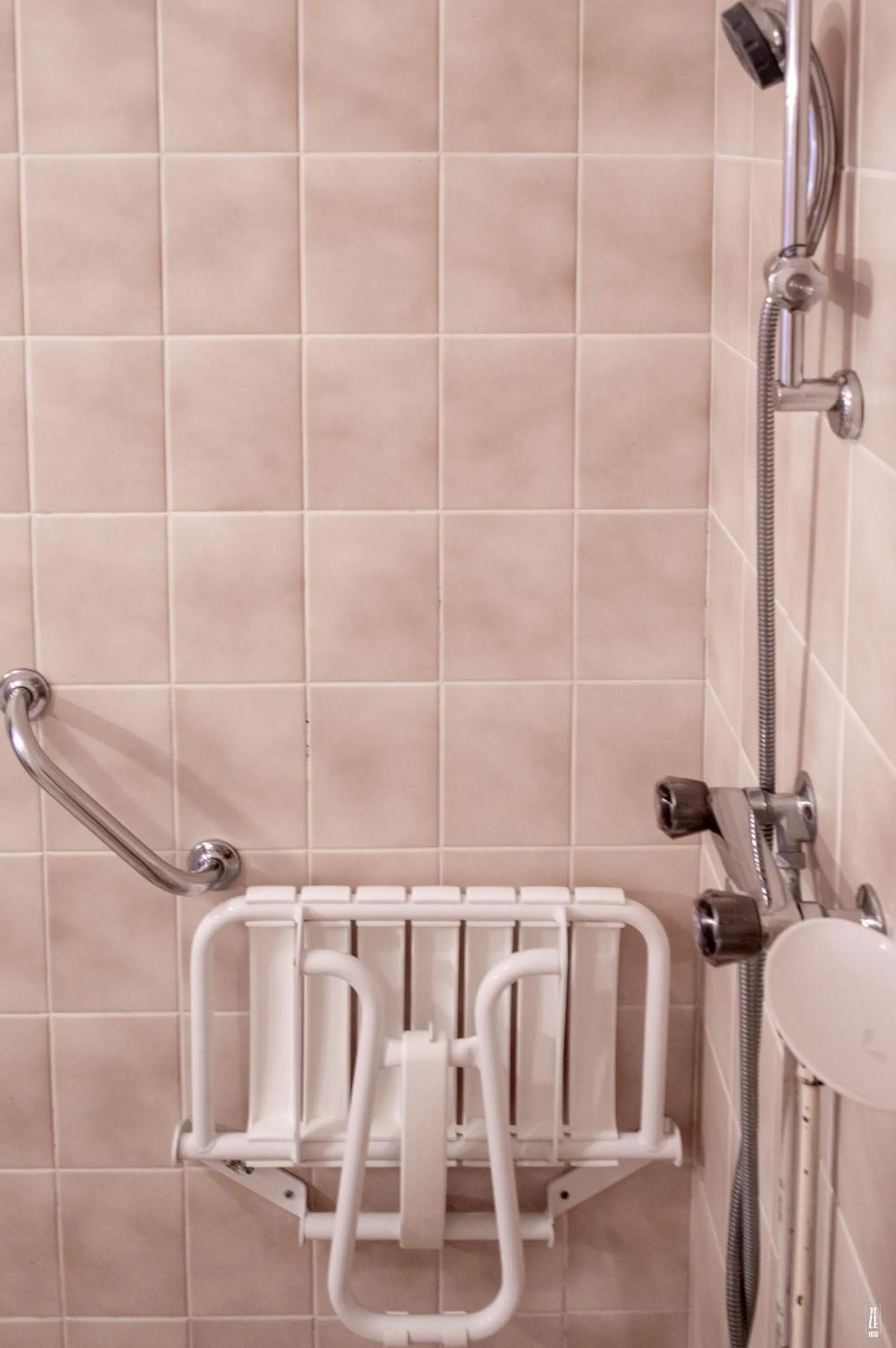 Bathroom in Hotel De La Route Verte