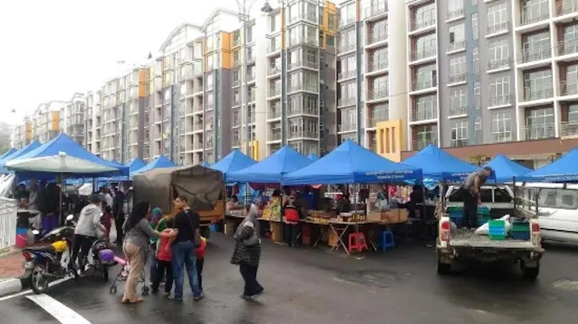 Property building in Play Residence at Golden Hills