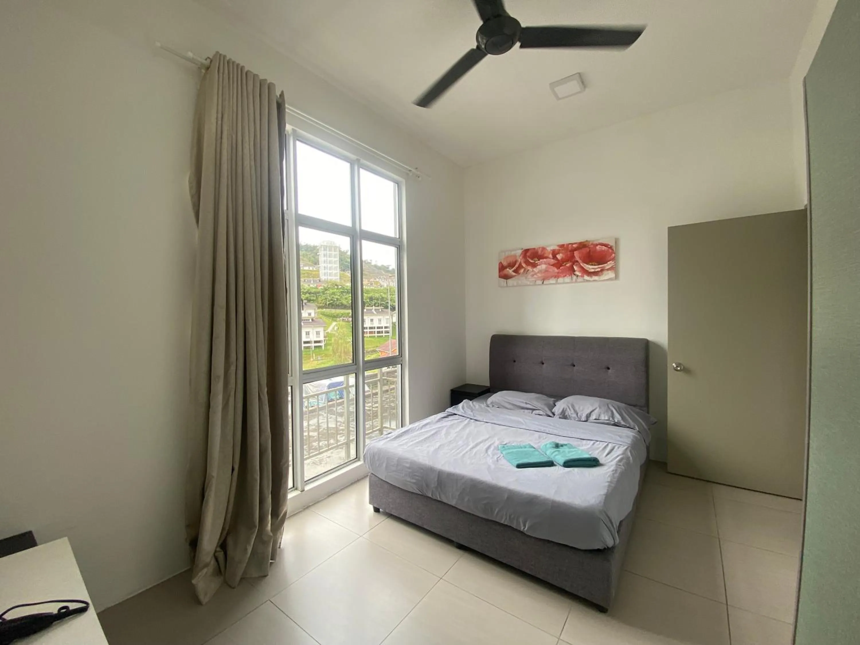 Bedroom, Bed in Play Residence at Golden Hills