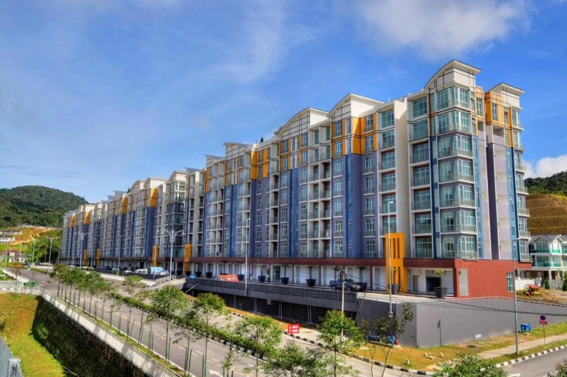 Area and facilities in Play Residence at Golden Hills