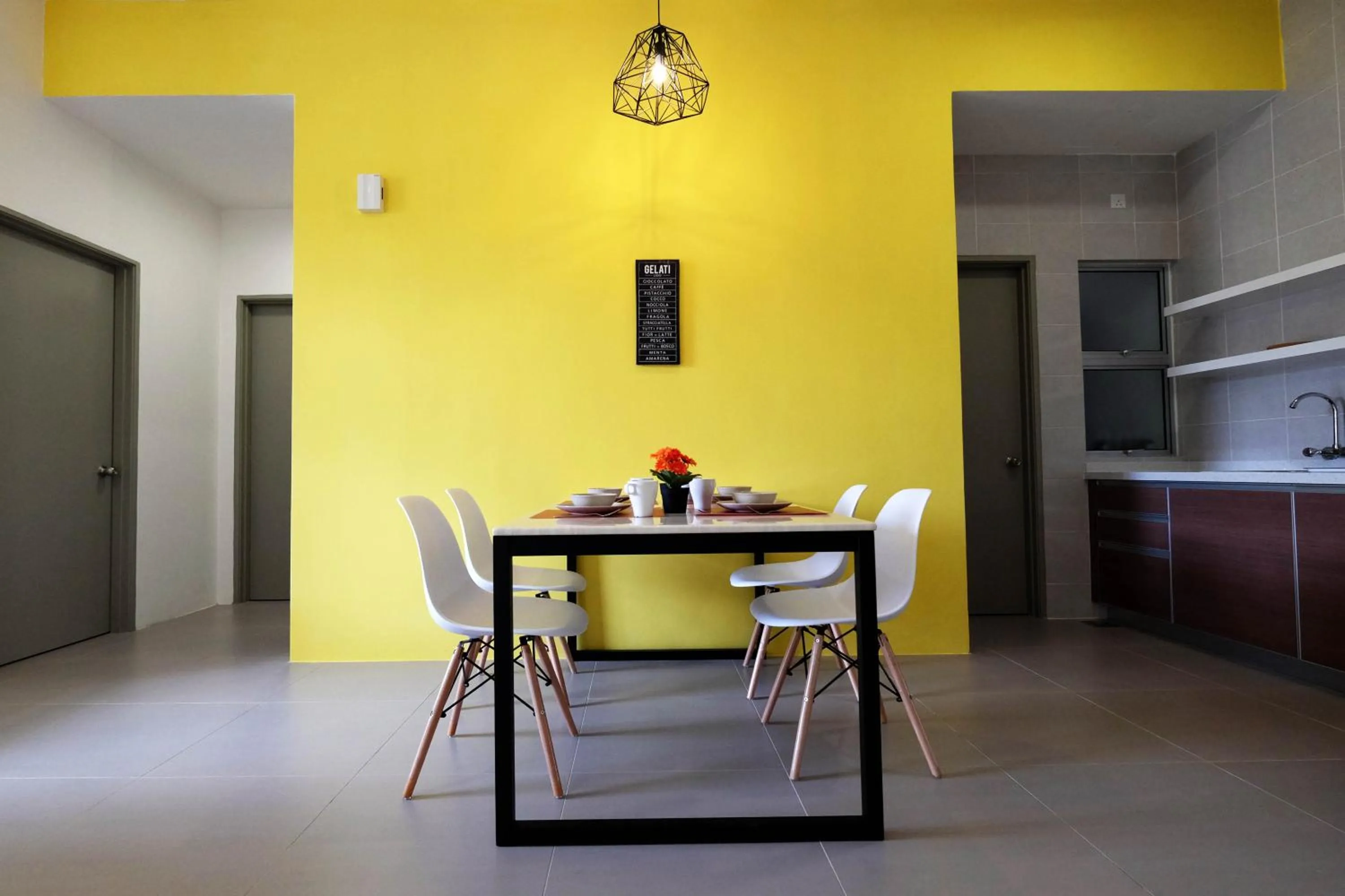 Dining area in Play Residence at Golden Hills