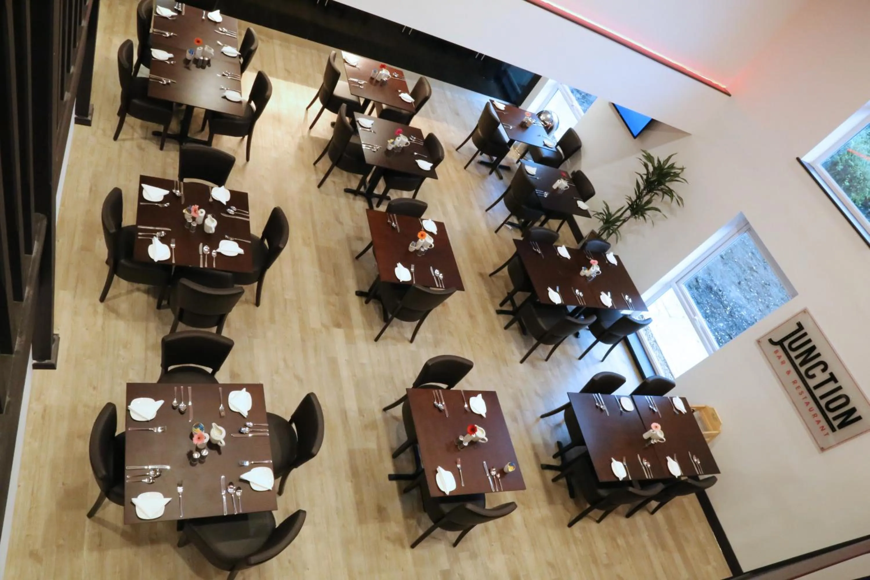 Restaurant/places to eat in Ramada Oxford