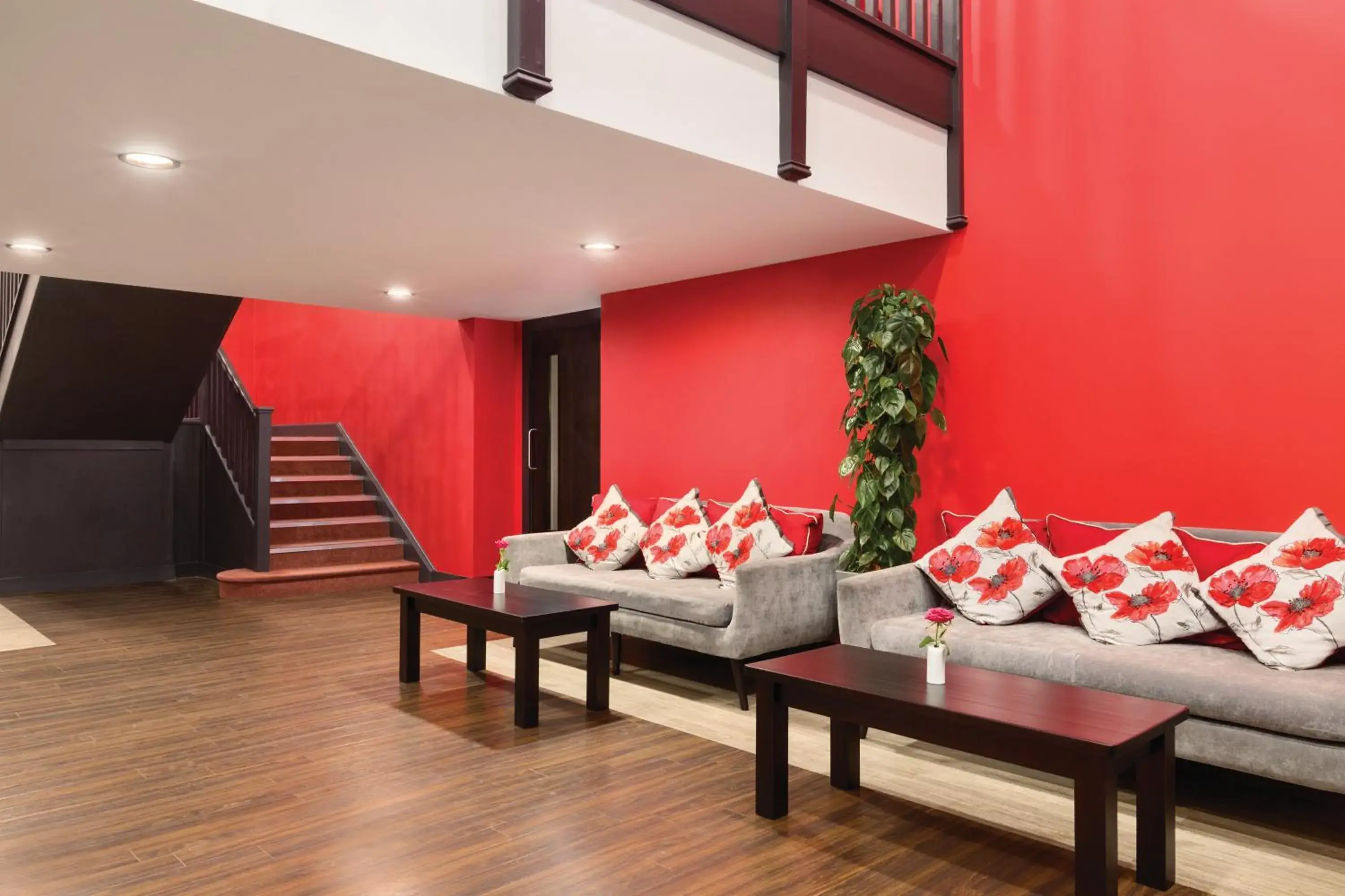 Lobby or reception in Ramada Oxford Lobby or reception in Ramada Oxford